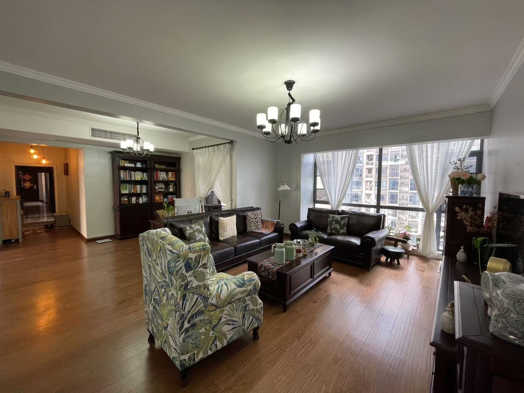 庐山春天早安华晨  4室2厅2卫    88.0万 庐山春天早安华晨  4室2厅2卫    88.0万室内图