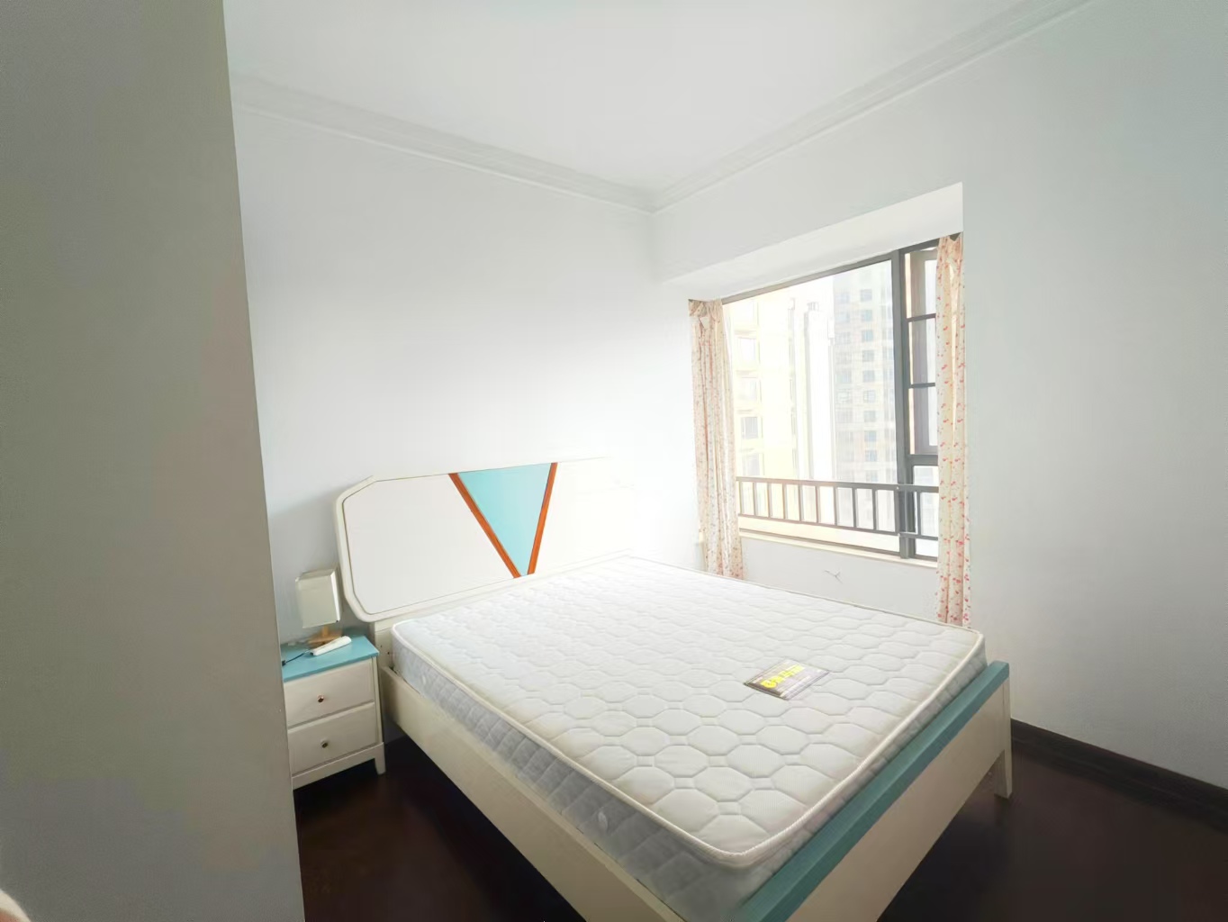 珠江花城四期花盛  4室2厅2卫    3200.0元/月 珠江花城四期花盛  4室2厅2卫    3200.0元/月室内图