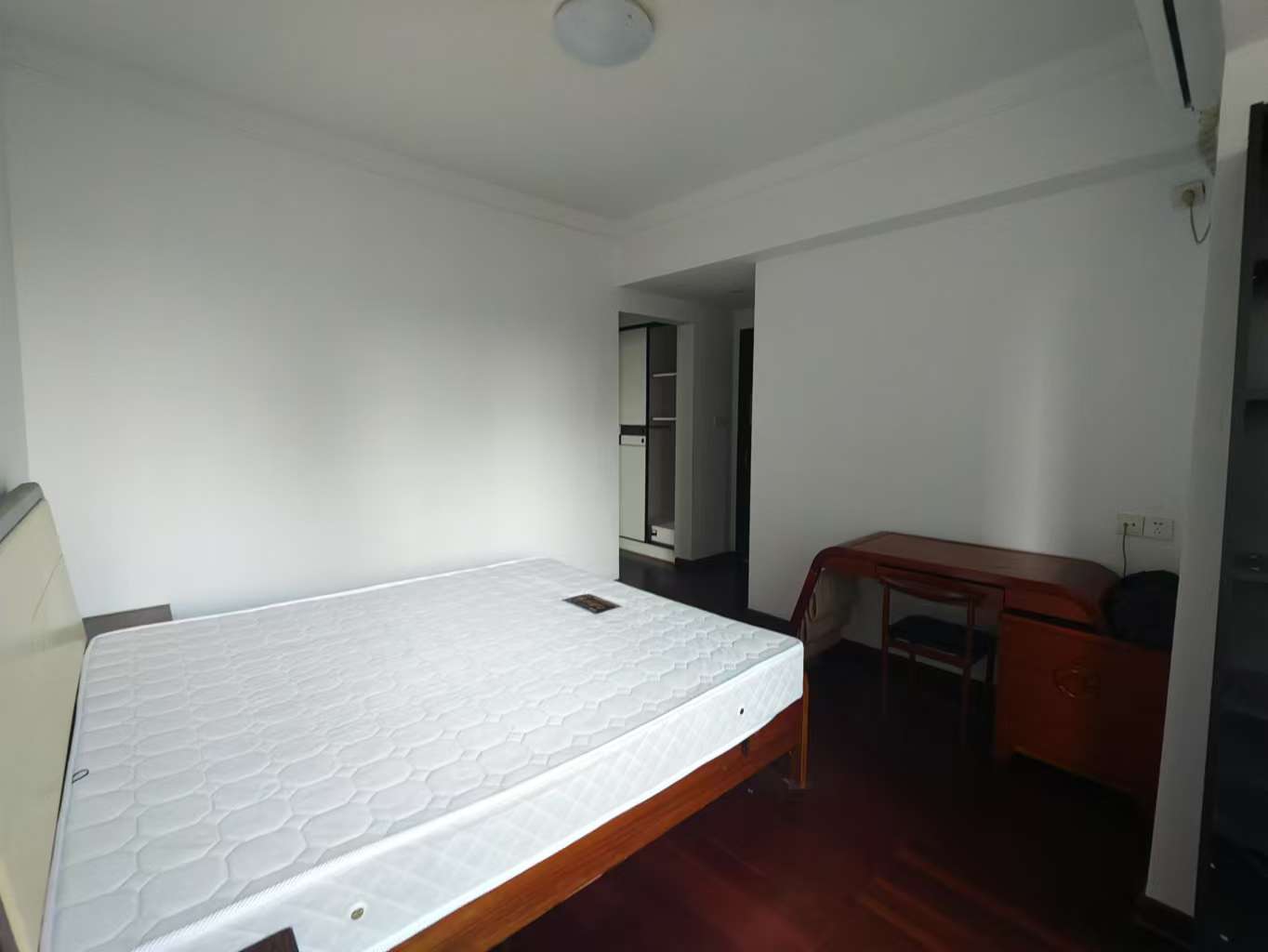 珠江花城四期花盛  4室2厅2卫    3200.0元/月 珠江花城四期花盛  4室2厅2卫    3200.0元/月室内图