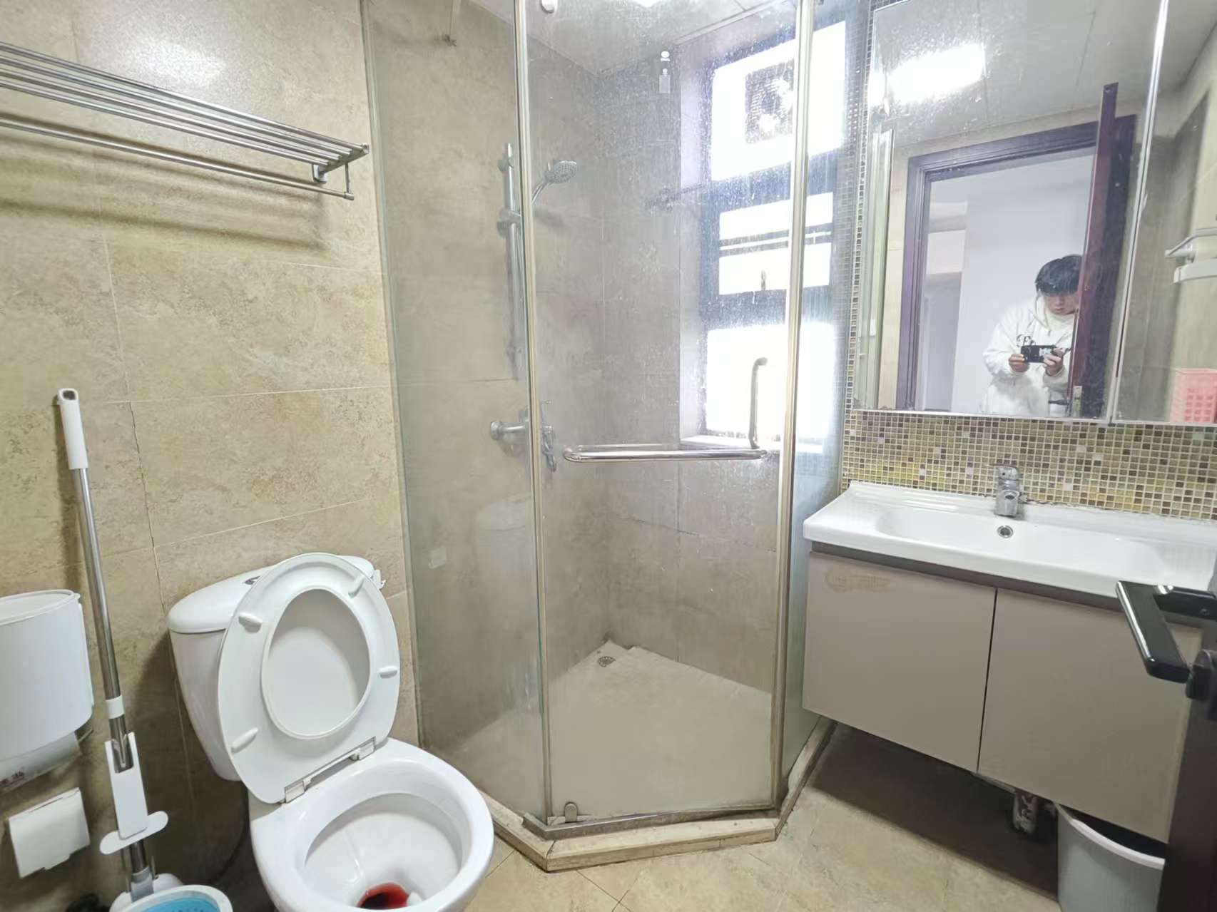 珠江花城四期花盛  4室2厅2卫    3200.0元/月 珠江花城四期花盛  4室2厅2卫    3200.0元/月室内图