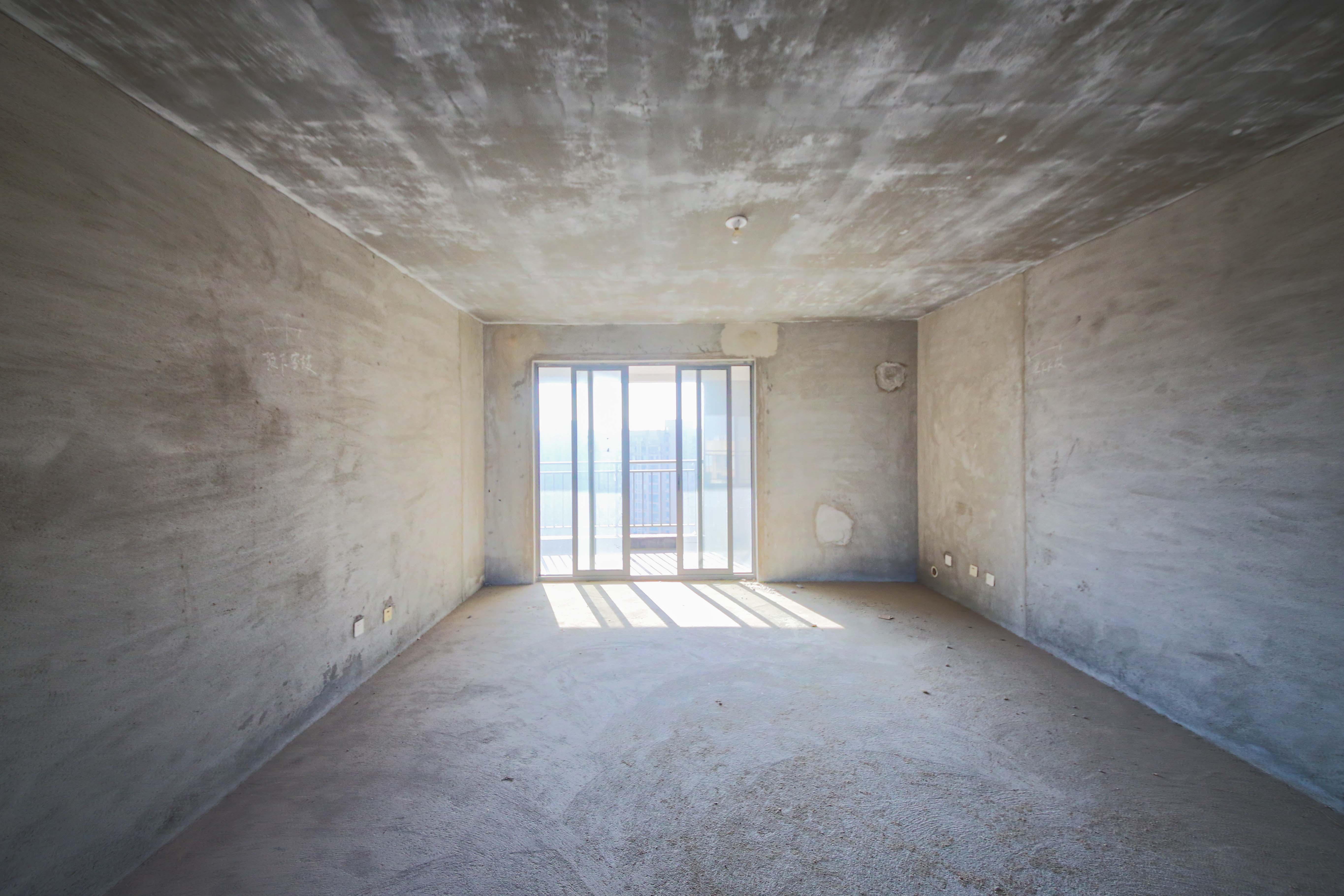 鑫远御文台一期  4室2厅2卫    190.0万 鑫远御文台一期  4室2厅2卫    190.0万客厅