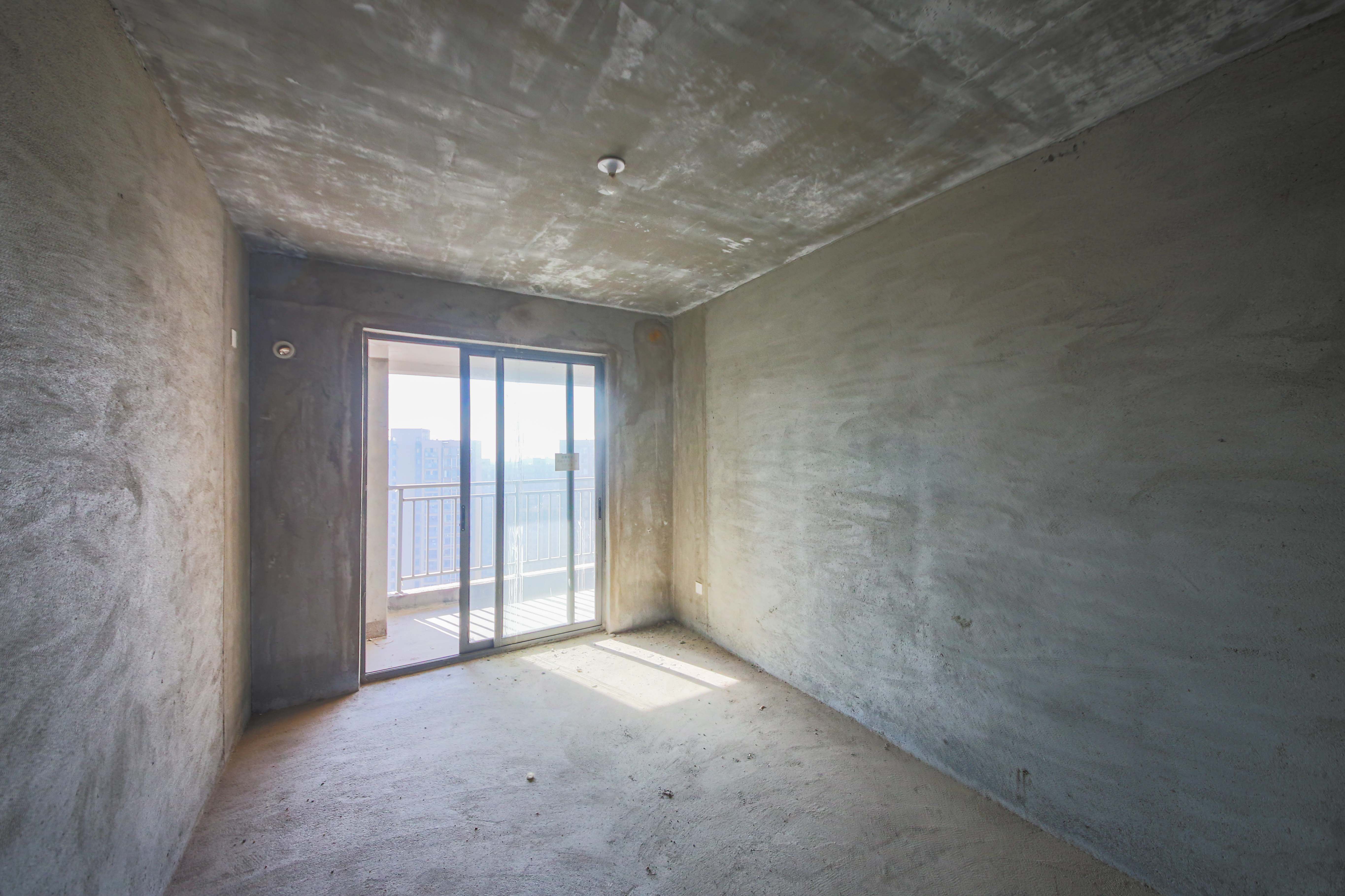 鑫远御文台一期  4室2厅2卫    190.0万 鑫远御文台一期  4室2厅2卫    190.0万卧室