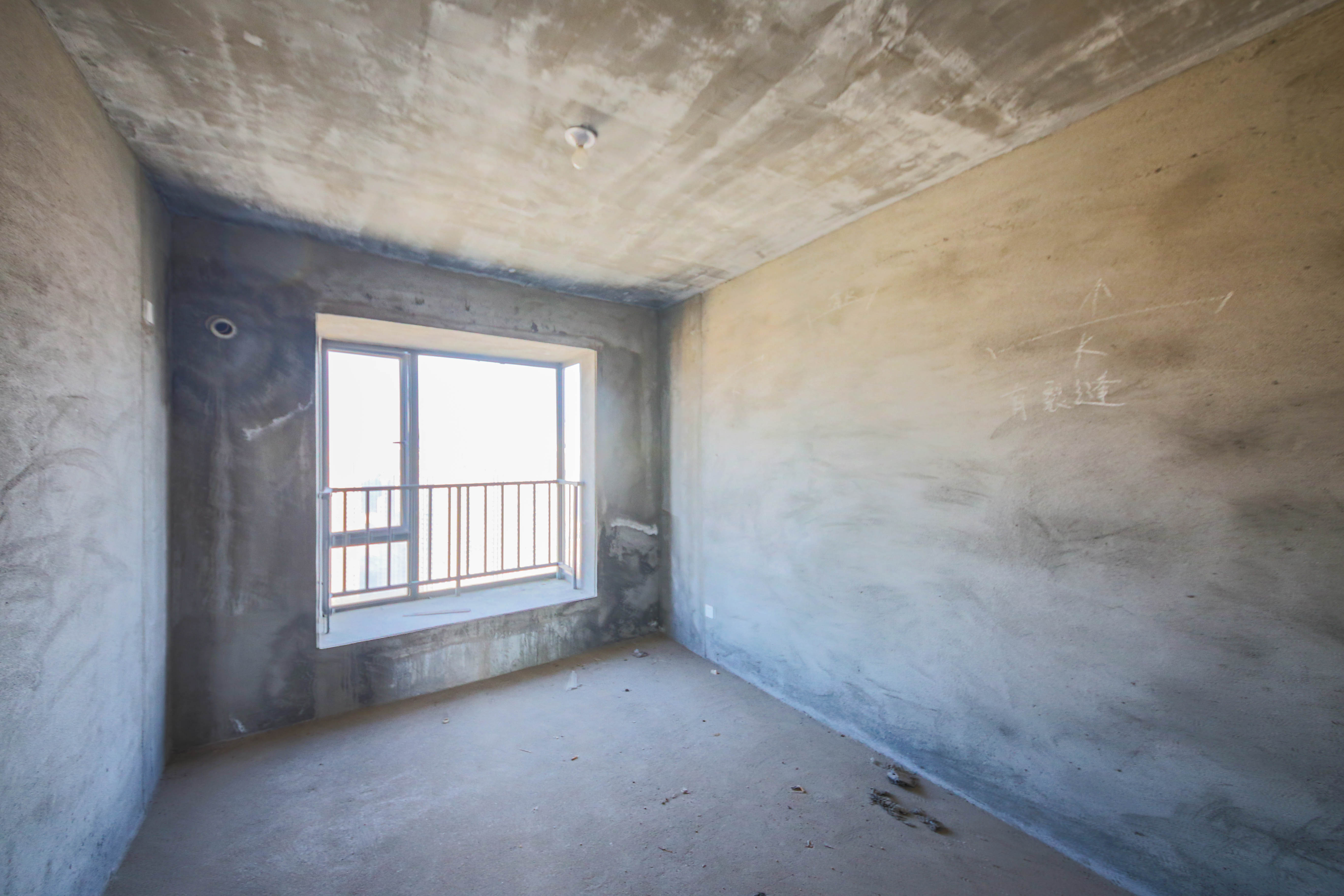 鑫远御文台一期  4室2厅2卫    190.0万 鑫远御文台一期  4室2厅2卫    190.0万卧室