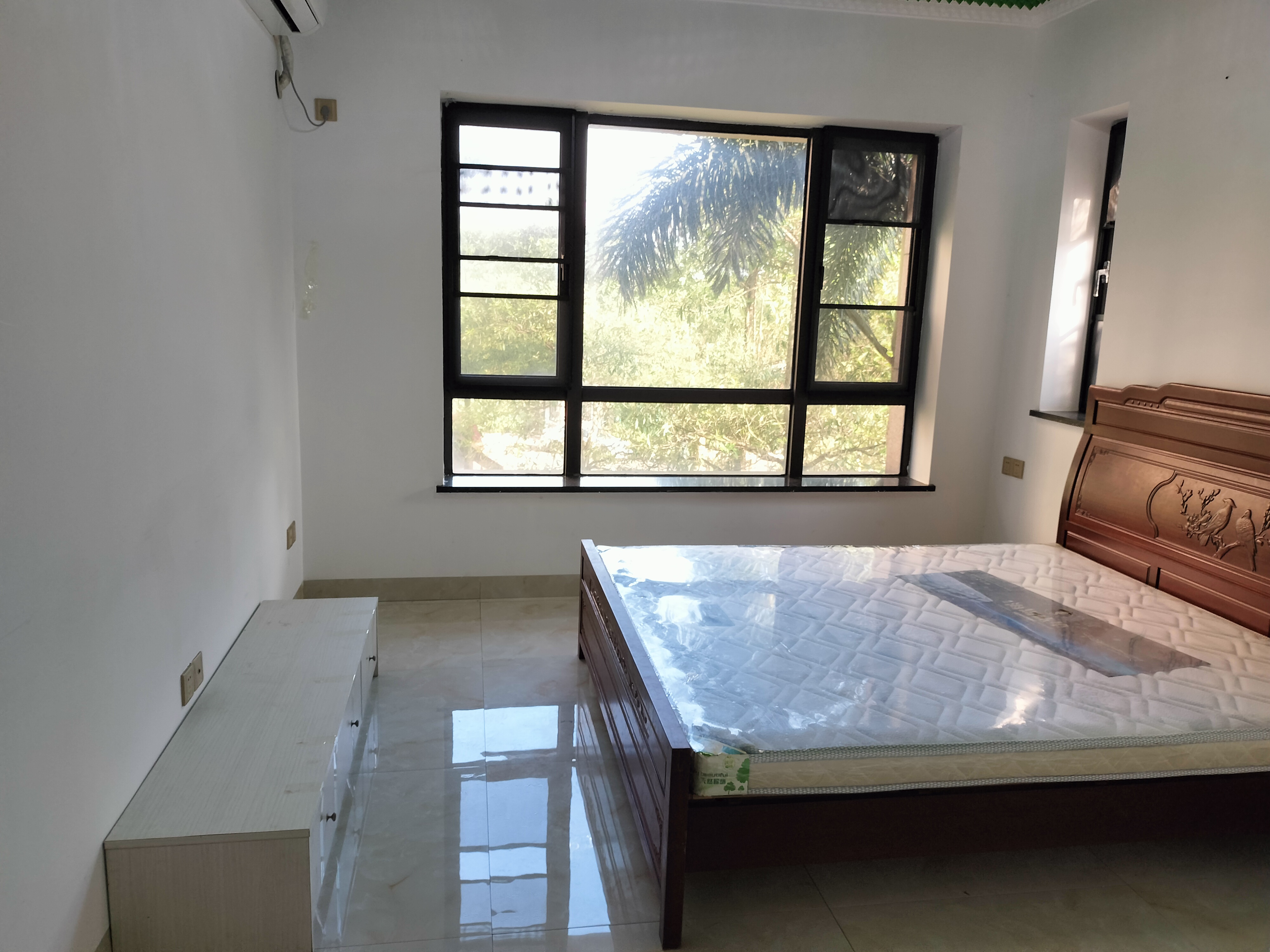 和风江岸 3室2厅2卫 2600.0元/月 和风江岸 3室2厅2卫 2600.0元/月室内图