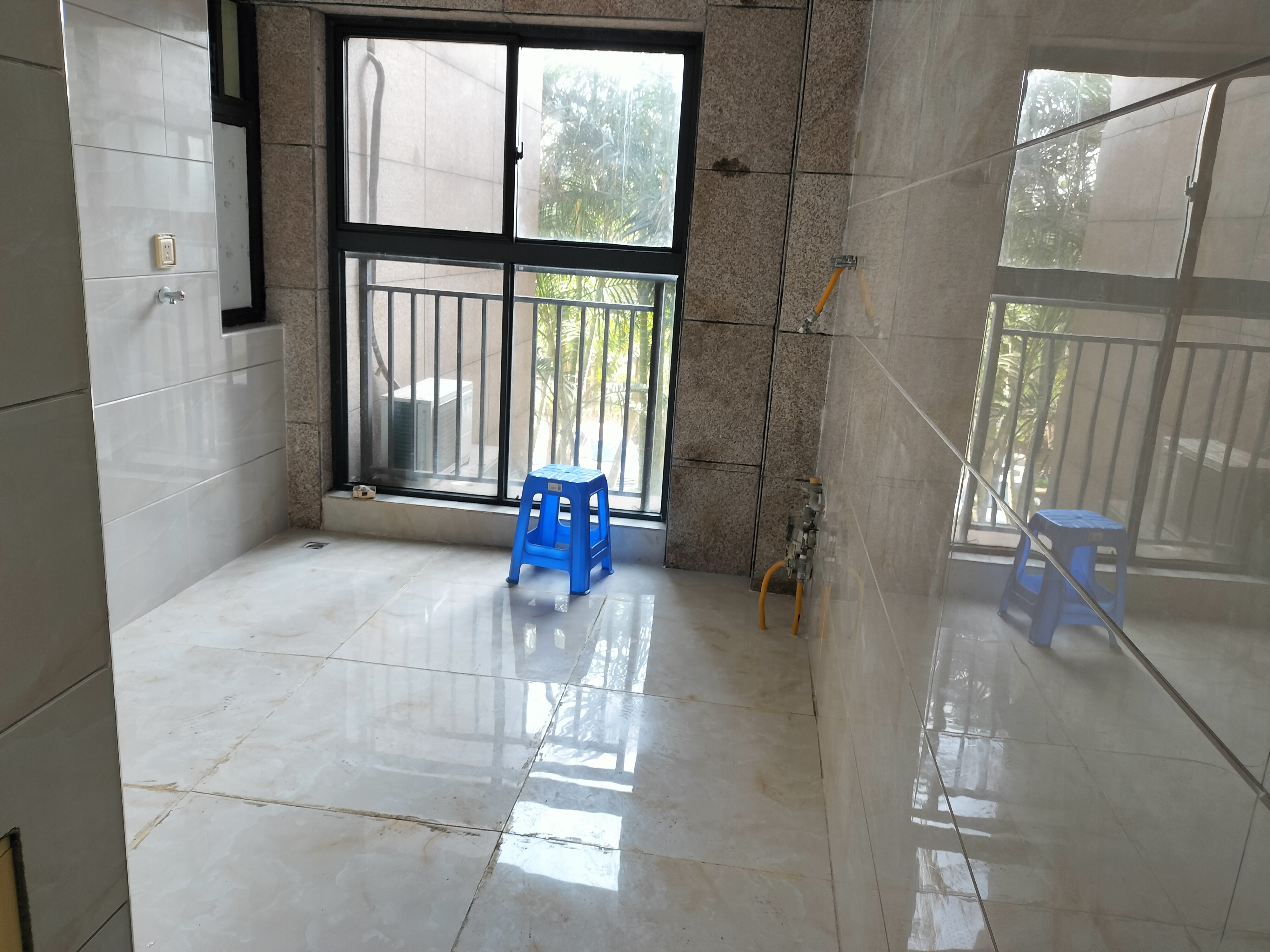 和风江岸 3室2厅2卫 2600.0元/月 和风江岸 3室2厅2卫 2600.0元/月室内图