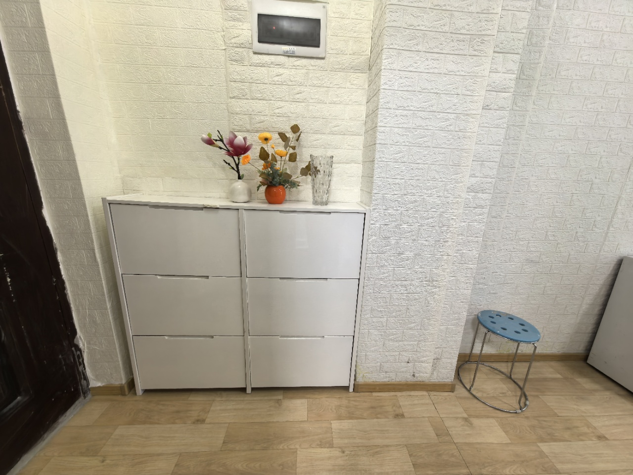 裕天国际商汇中心 1室1厅1卫 1350.0元/月 裕天国际商汇中心 1室1厅1卫 1350.0元/月室内图