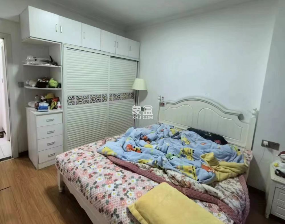 旺城天悦领秀香江 3室2厅2卫 1600.0元/月 旺城天悦领秀香江 3室2厅2卫 1600.0元/月室内图