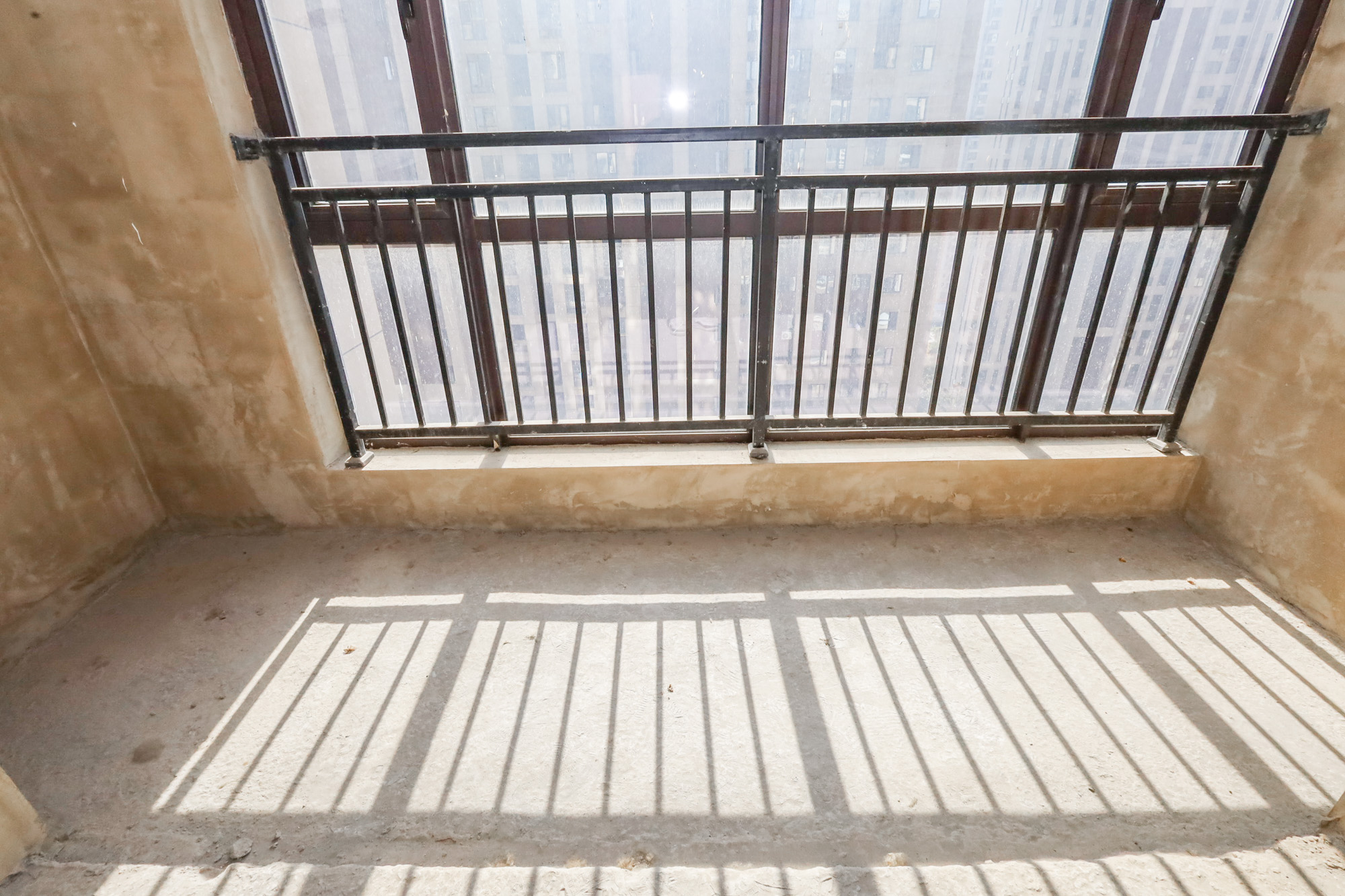 中铁西江悦一期  4室2厅2卫    138.0万 中铁西江悦一期  4室2厅2卫    138.0万阳台