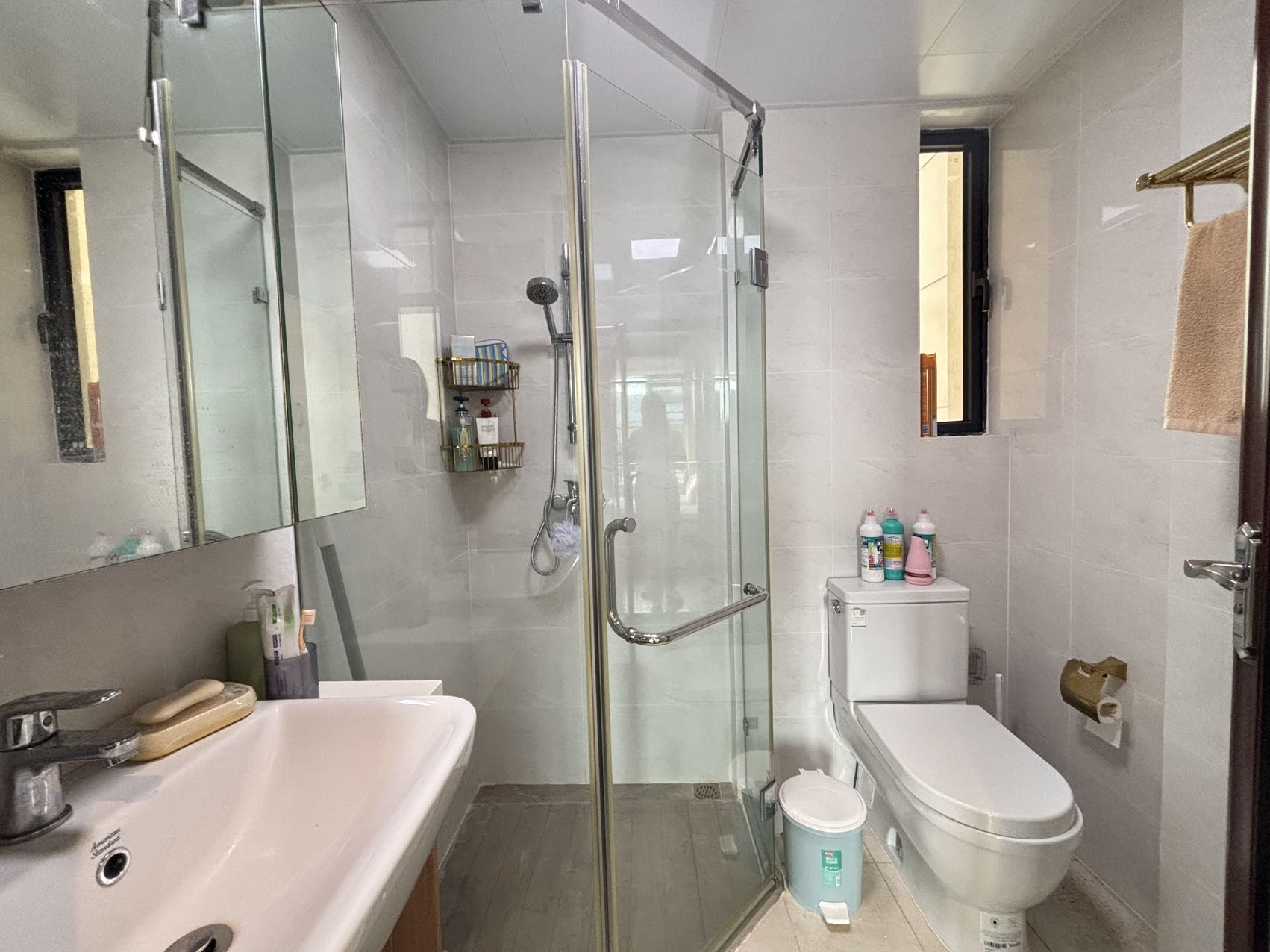 星华海岸城三期  3室2厅2卫    190.0万 星华海岸城三期  3室2厅2卫    190.0万室内图