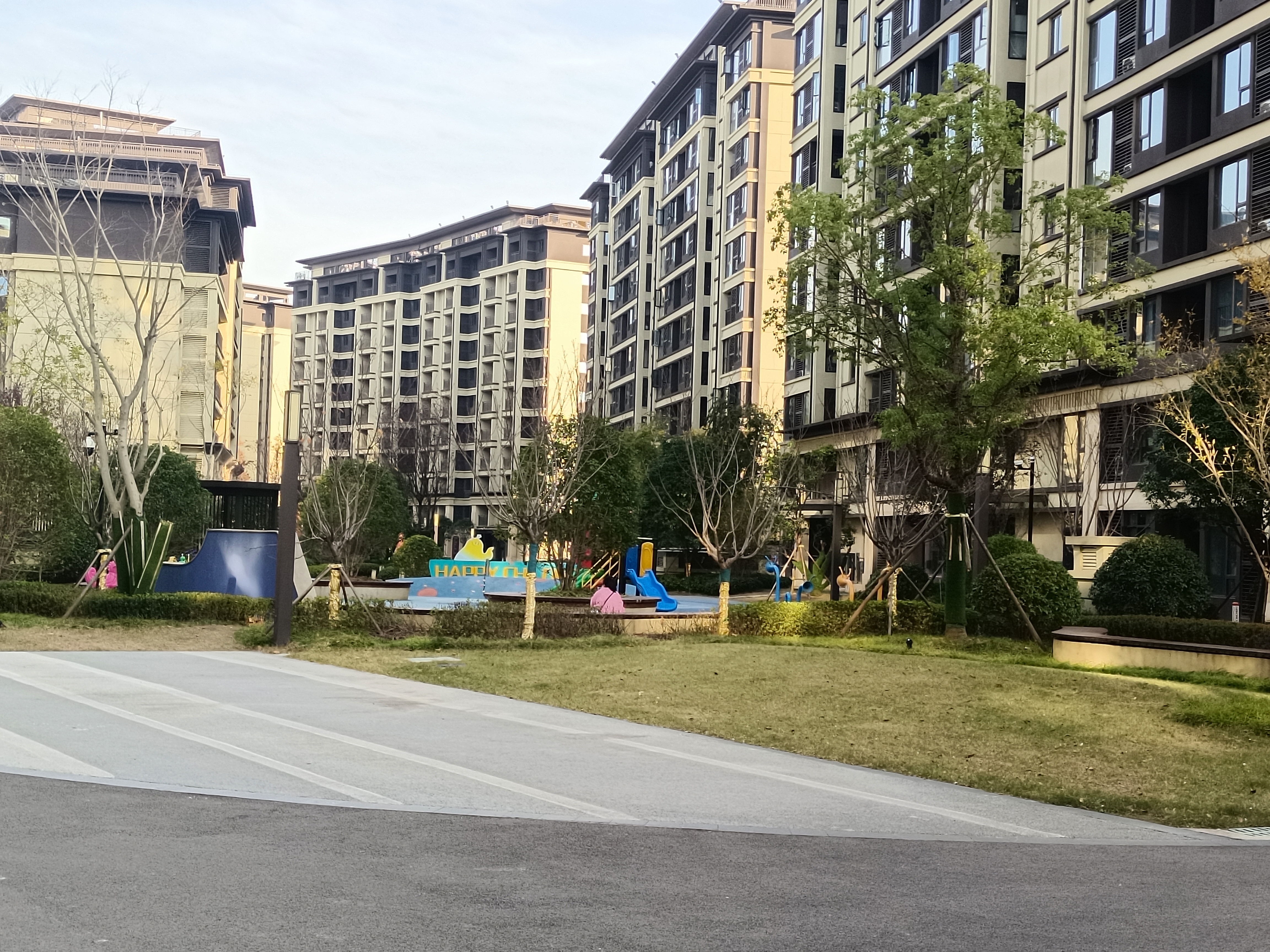 蓝光雍锦府 4室2厅2卫 3500.0元/月 蓝光雍锦府 4室2厅2卫 3500.0元/月室内图