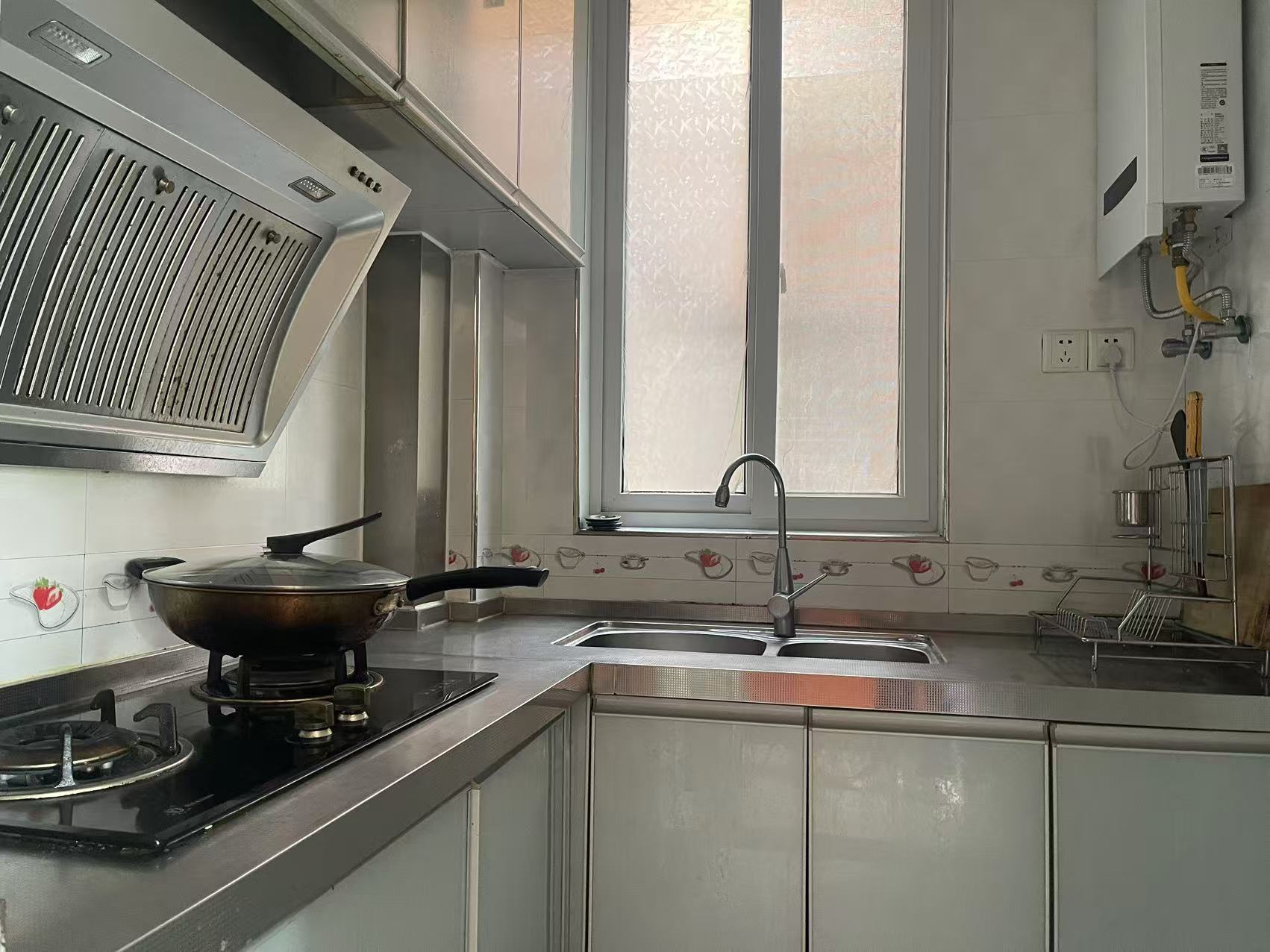 腾泰佳园 1室1厅1卫 1100.0元/月 腾泰佳园 1室1厅1卫 1100.0元/月室内图