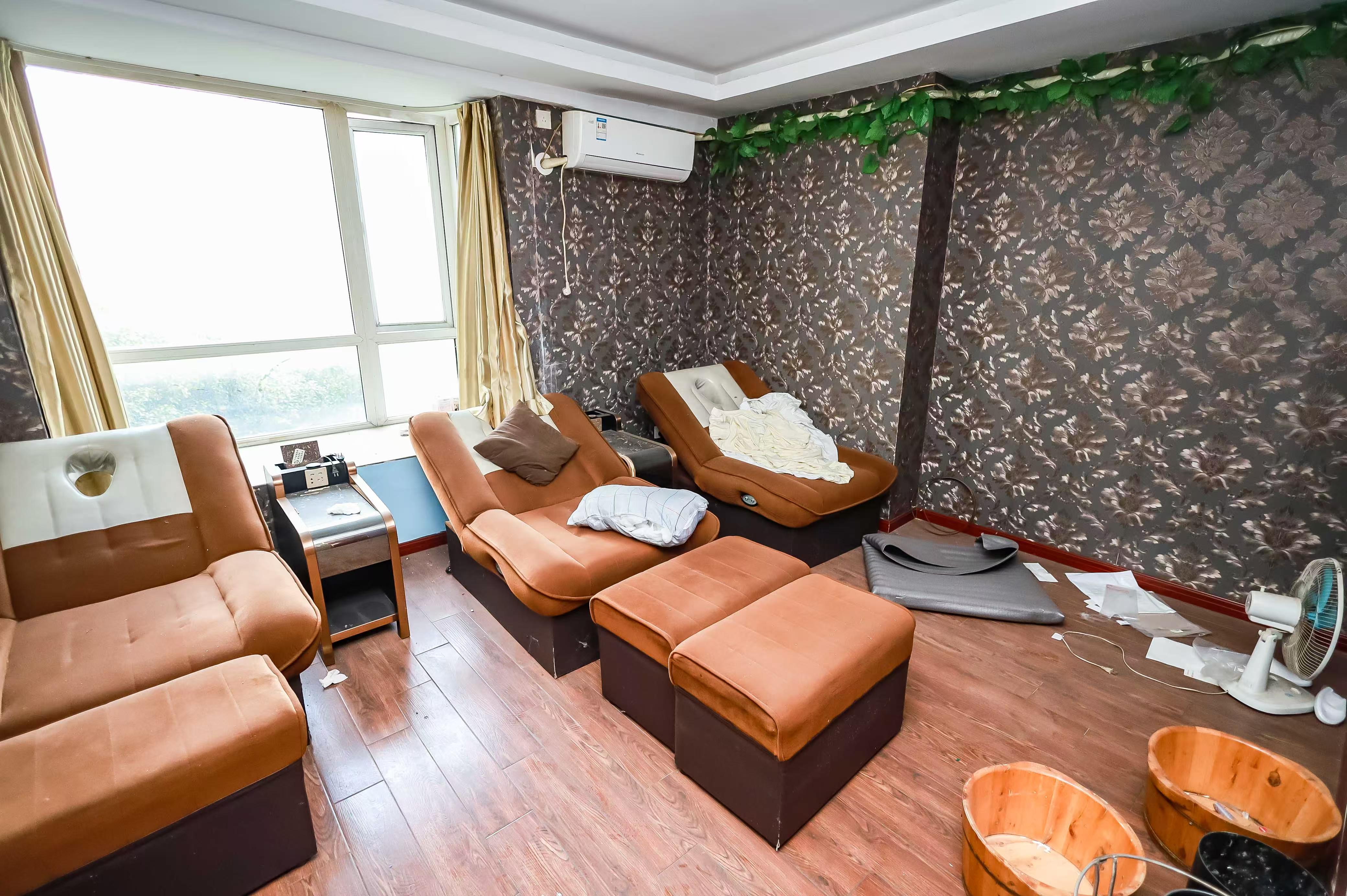 未来城科学家园 1室1厅1卫 30000.0元/月 未来城科学家园 1室1厅1卫 30000.0元/月室内图