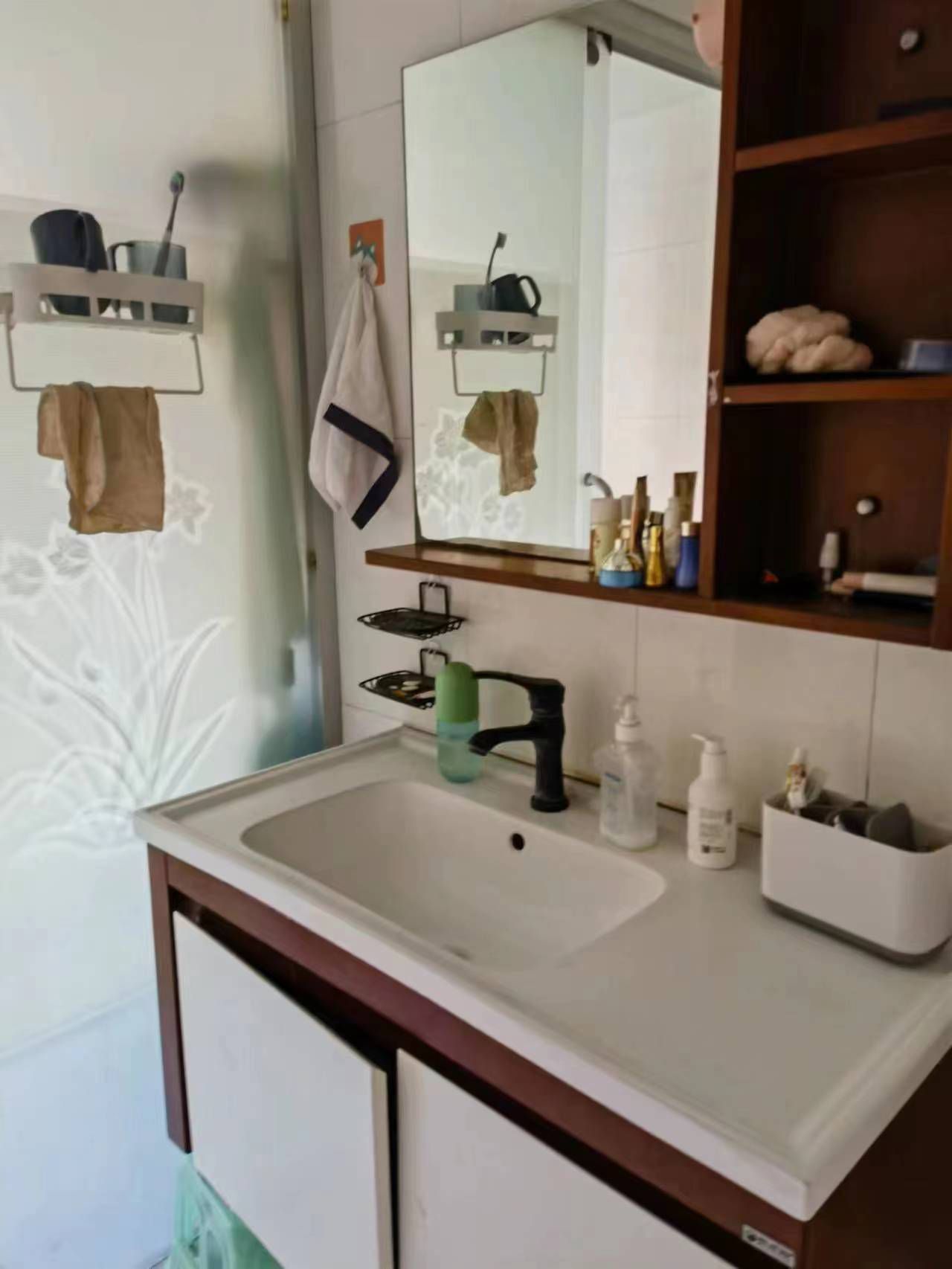 百弘学府城 1室0厅0卫 900.0元/月 百弘学府城 1室0厅0卫 900.0元/月室内图