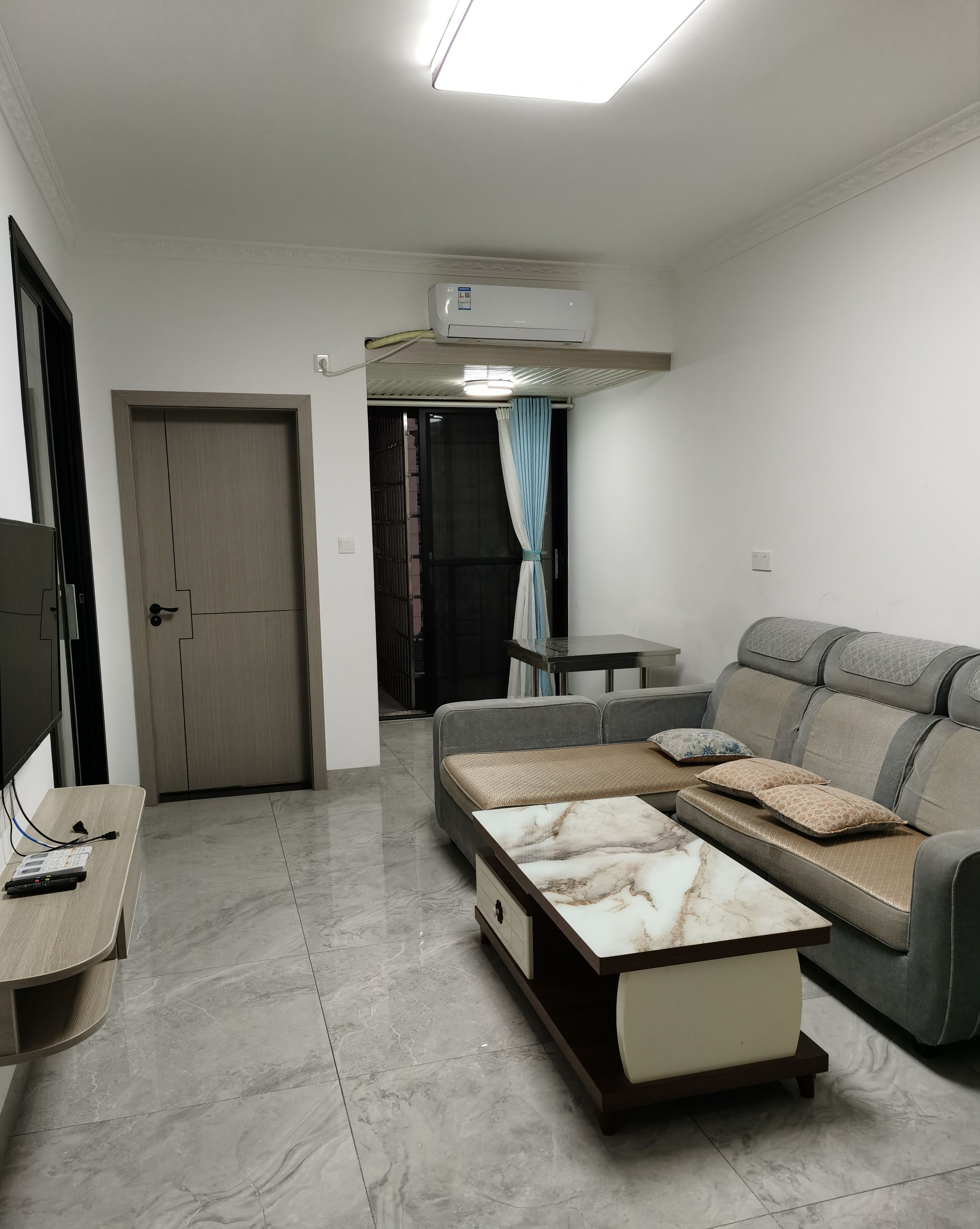 百弘学府城  1室0厅0卫    900.0元/月室内图