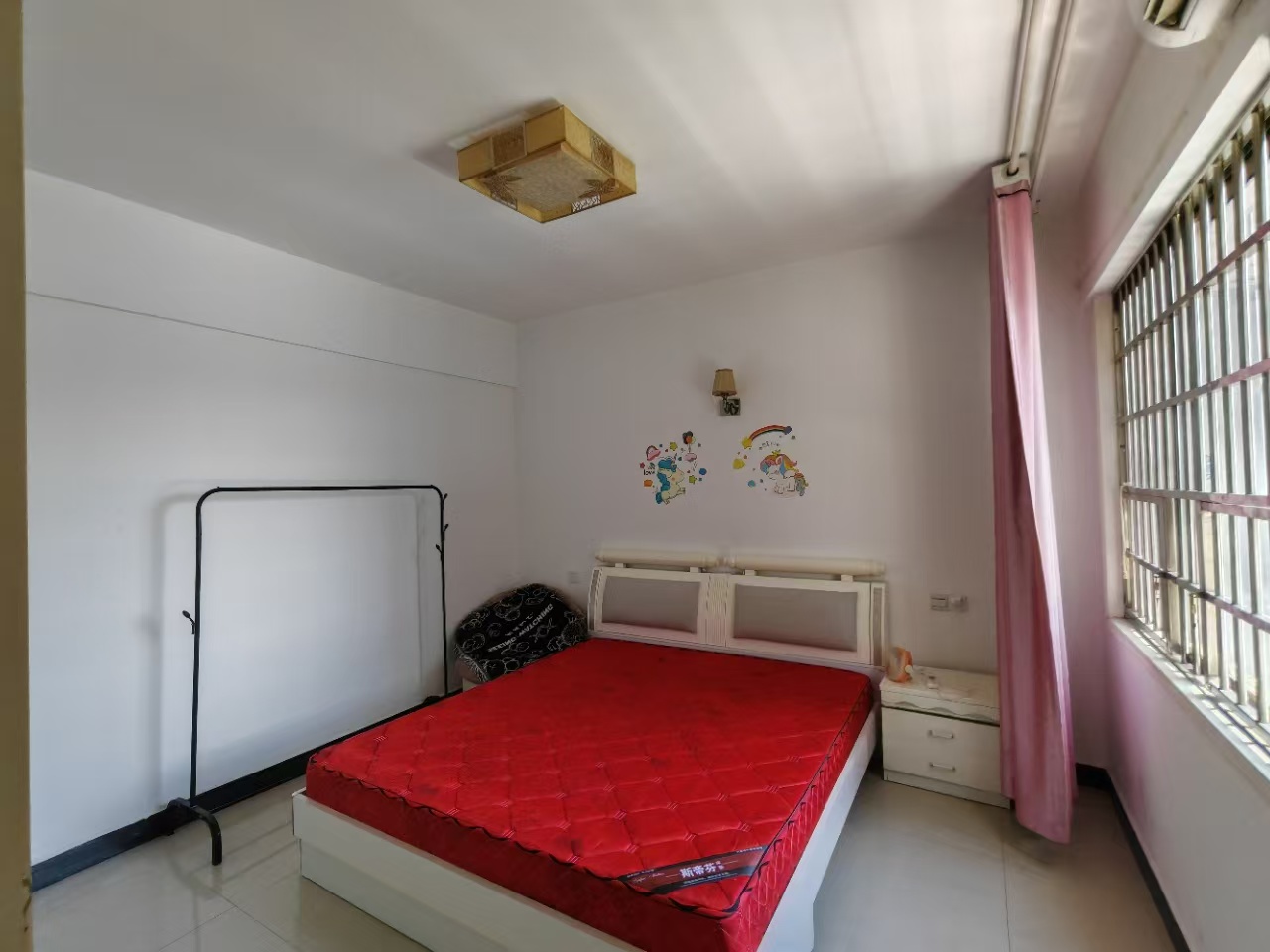 资江明珠 1室1厅1卫 1200.0元/月 资江明珠 1室1厅1卫 1200.0元/月室内图