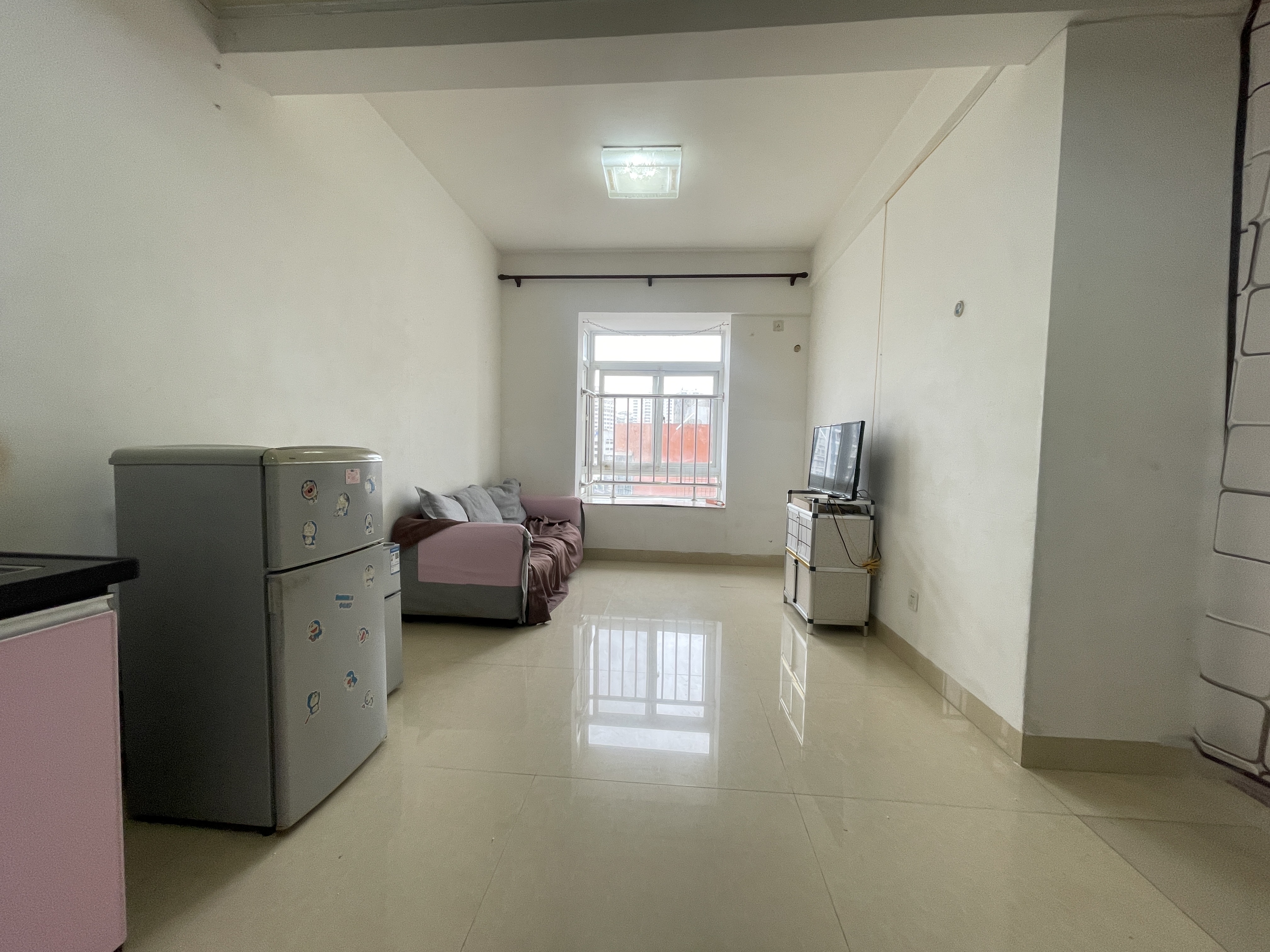 鸿禾温泉大厦 1室1厅1卫 56.0万 鸿禾温泉大厦 1室1厅1卫 56.0万客厅