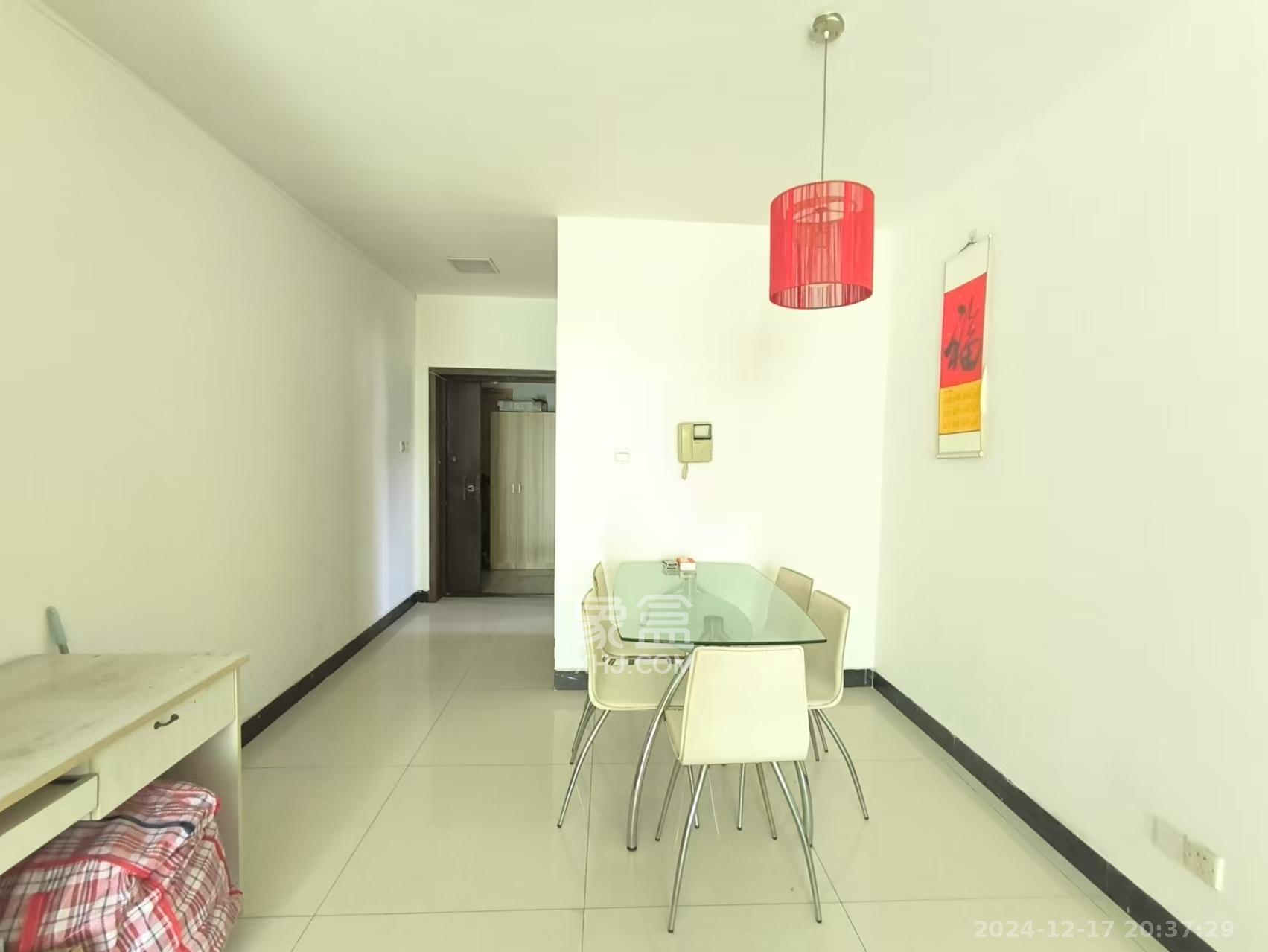 创远景园  3室2厅2卫    3500.0元/月 创远景园  3室2厅2卫    3500.0元/月室内图