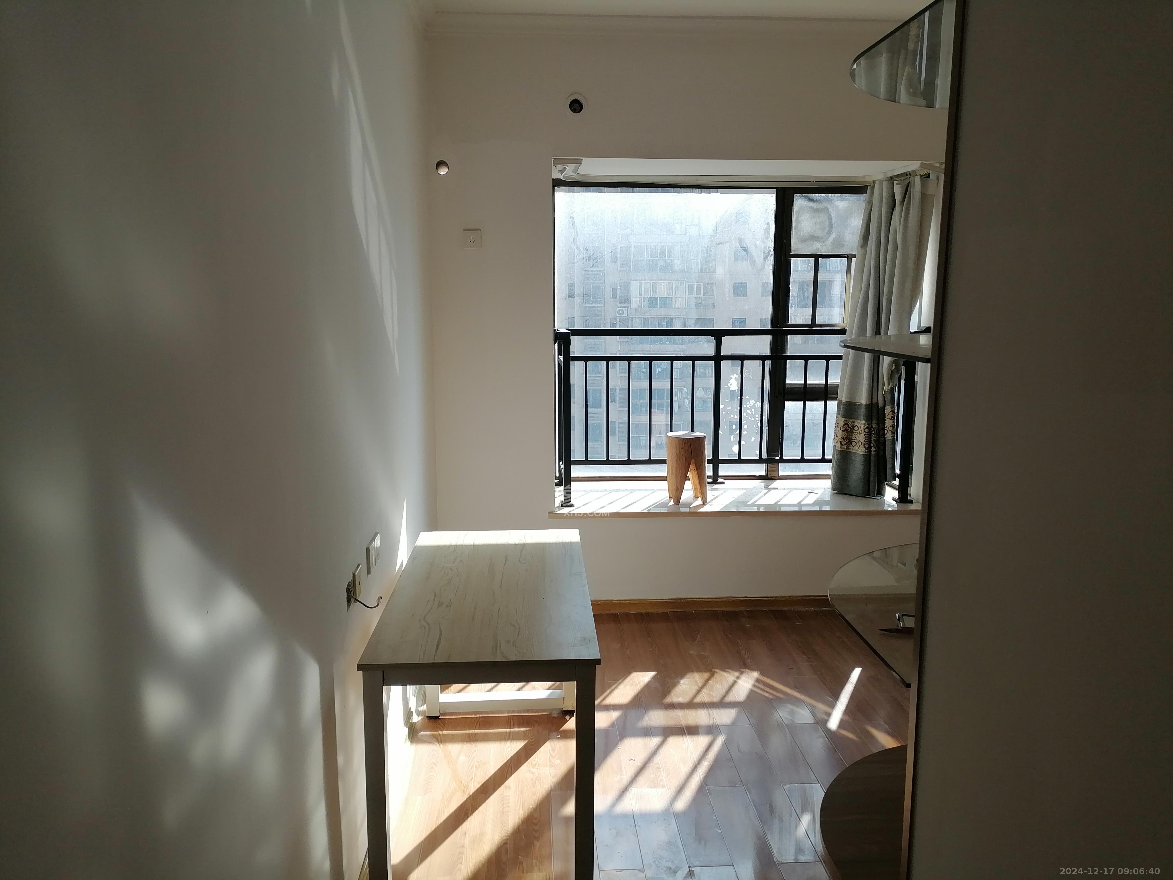 江山帝景哈佛  3室2厅1卫    2000.0元/月 江山帝景哈佛  3室2厅1卫    2000.0元/月室内图