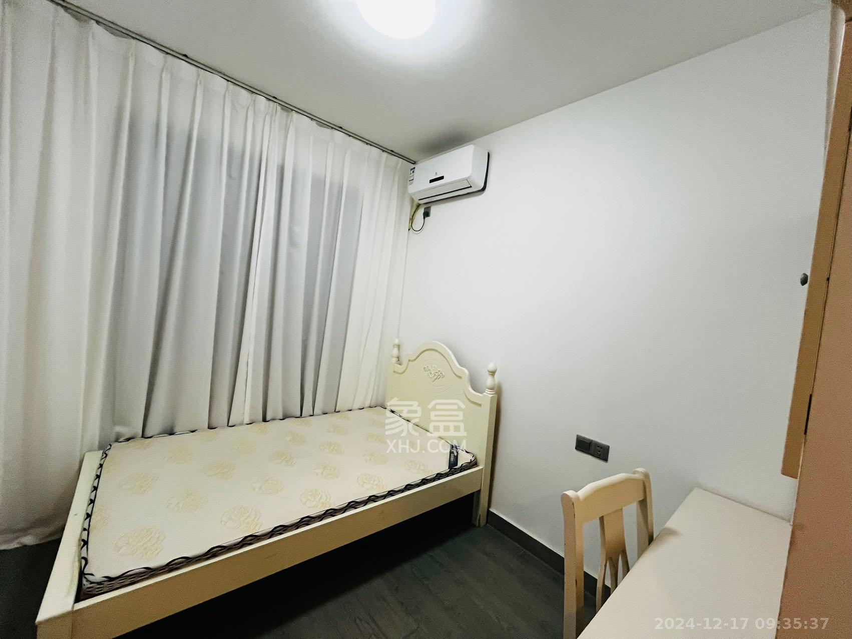 中海麓山境南区  3室2厅2卫    2800.0元/月室内图