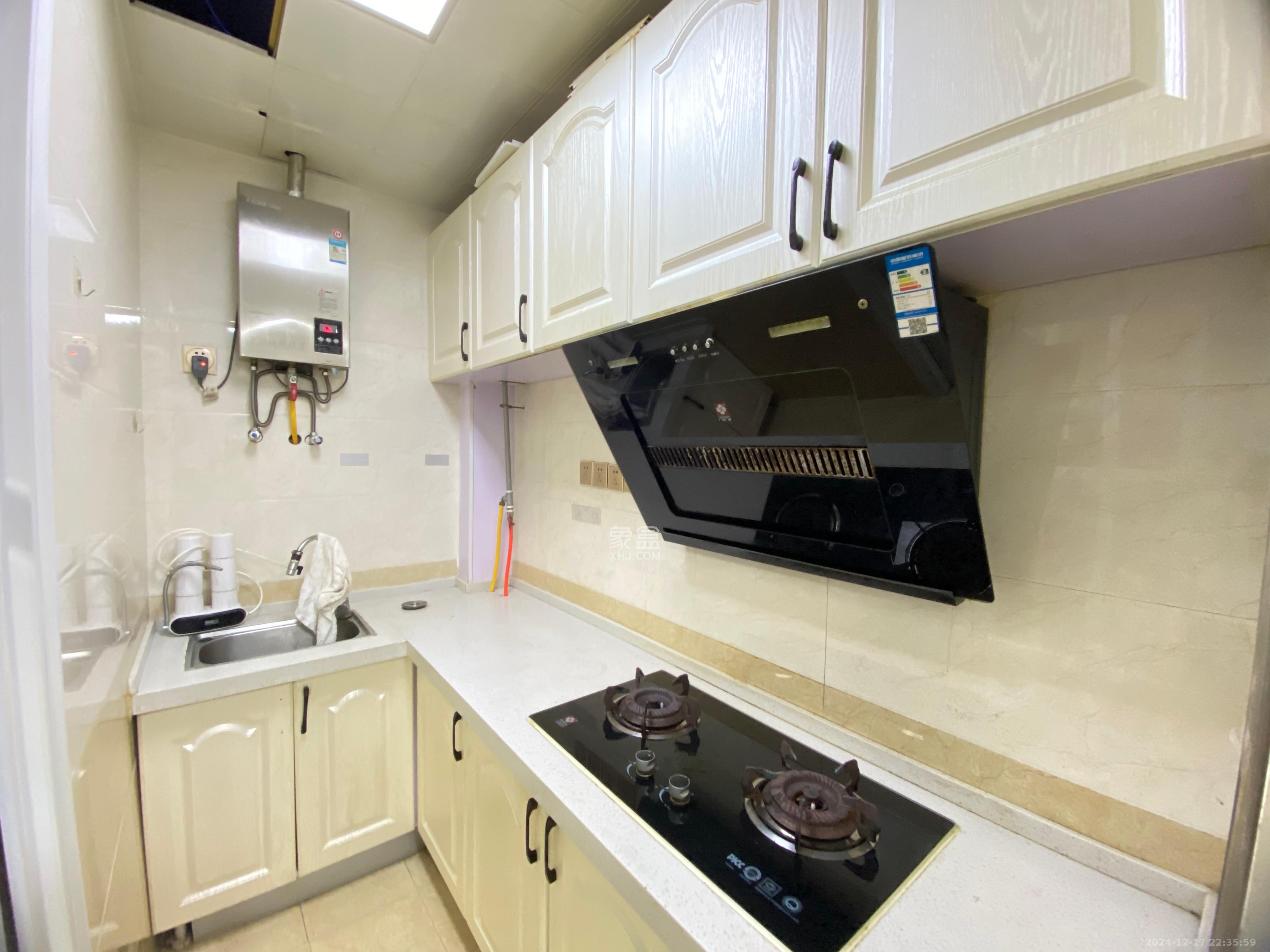 新青年公寓  2室1厅1卫    3500.0元/月 新青年公寓  2室1厅1卫    3500.0元/月室内图