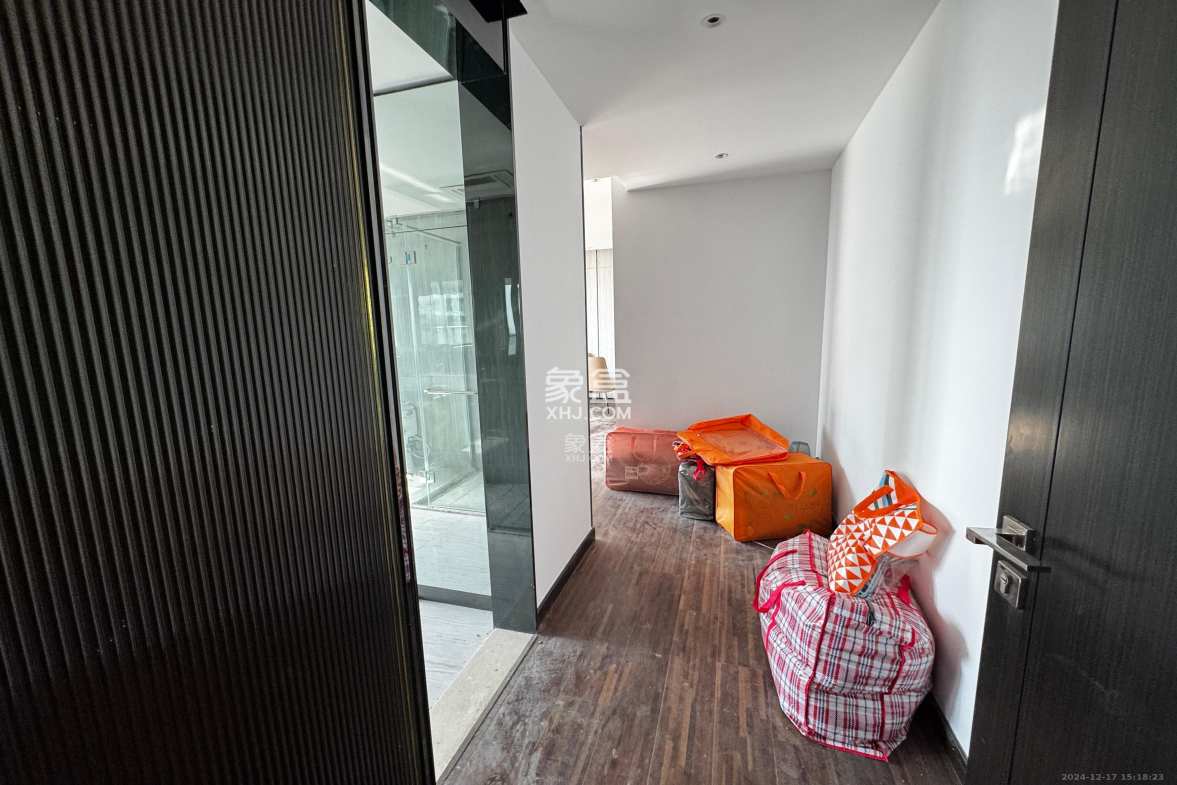 珠江颐德公馆 5室2厅3卫 20000.0元/月 珠江颐德公馆 5室2厅3卫 20000.0元/月室内图