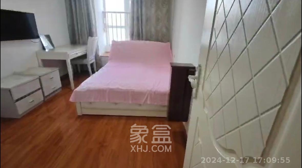 双盈卧龙湾  4室2厅2卫   2600.00元/月室内图