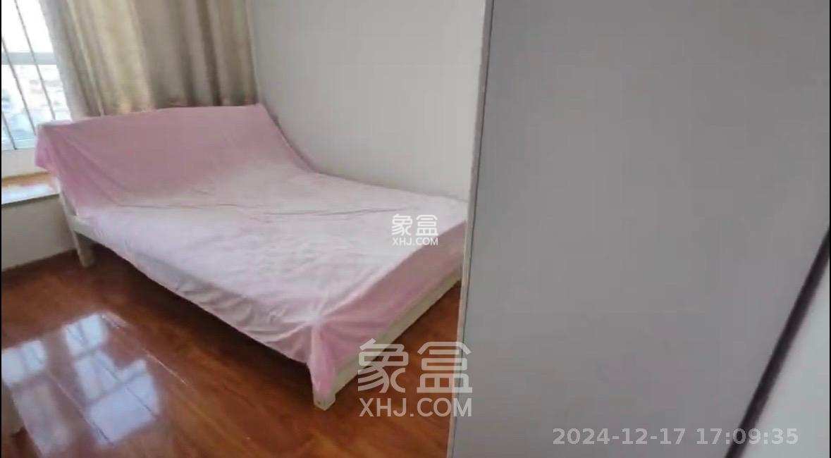 双盈卧龙湾 4室2厅2卫 2600.0元/月 双盈卧龙湾 4室2厅2卫 2600.0元/月室内图