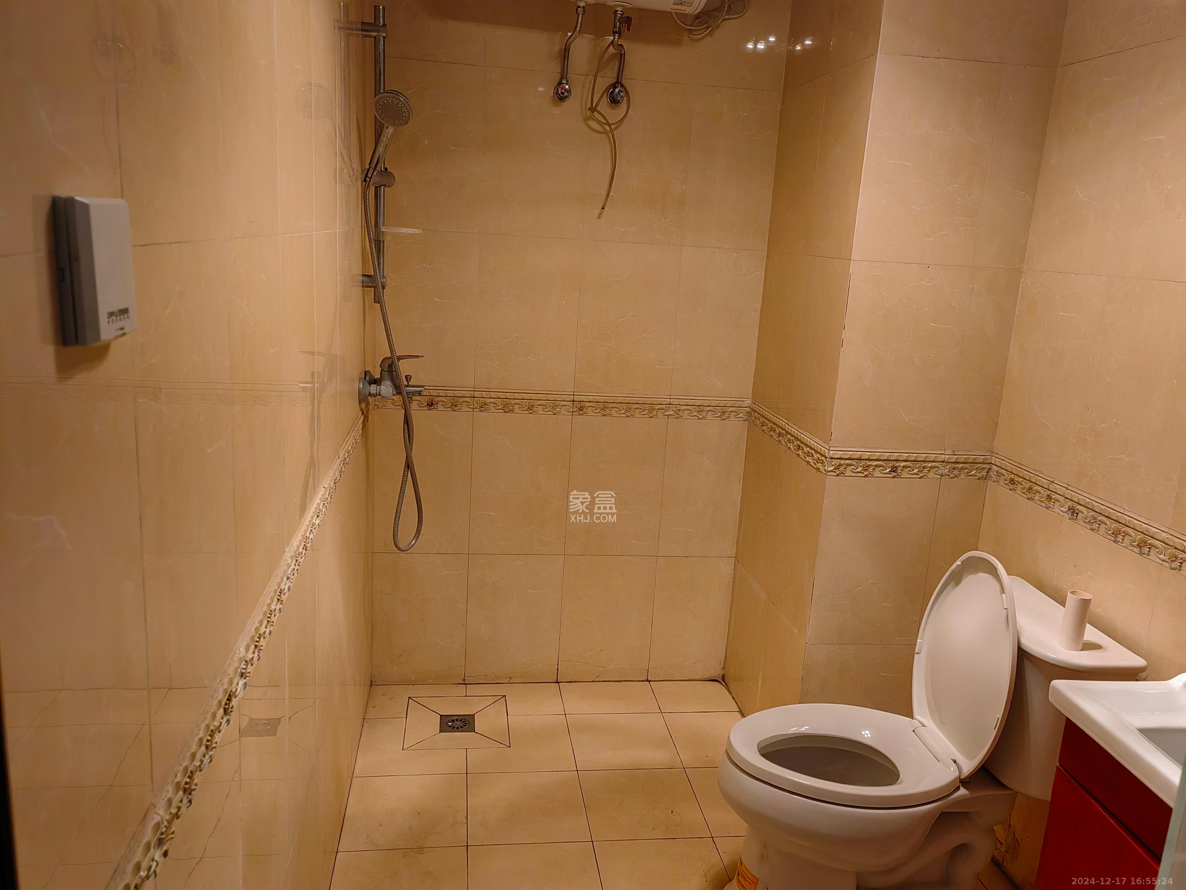 环宇天地、中海地产(中信城市广场二期) 1室0厅1卫 1200.0元/月 环宇天地、中海地产(中信城市广场二期) 1室0厅1卫 1200.0元/月室内图