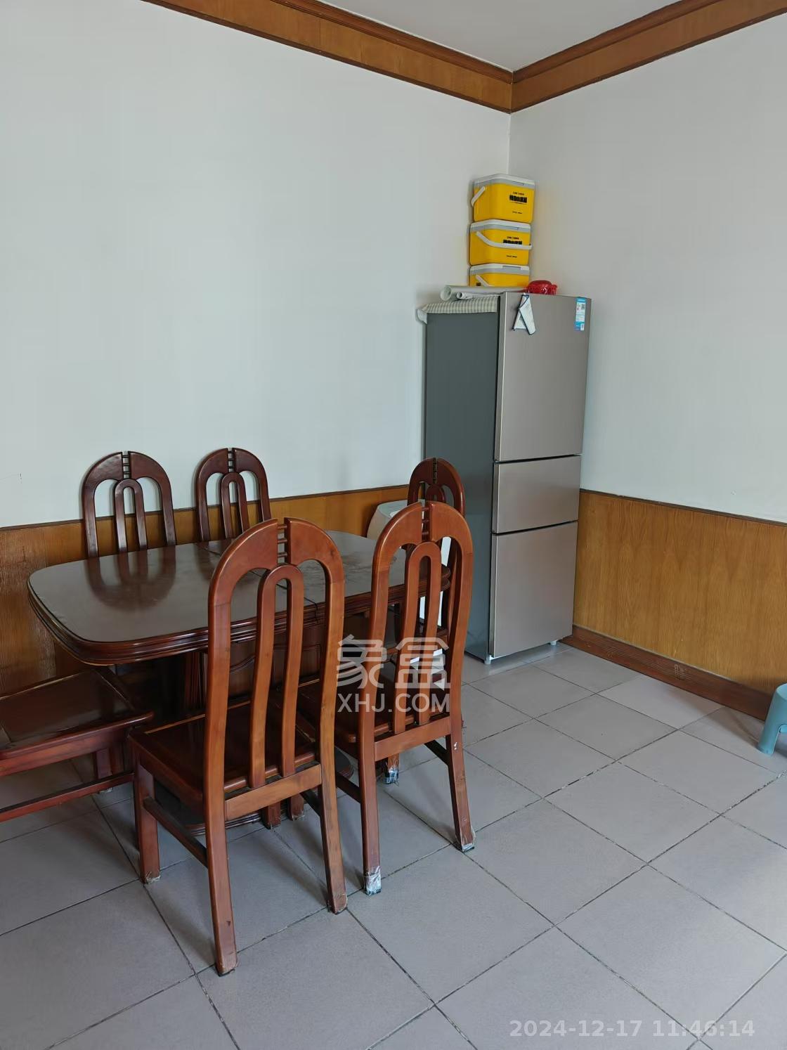 洞井商贸城 1室0厅0卫 1000.0元/月 洞井商贸城 1室0厅0卫 1000.0元/月室内图