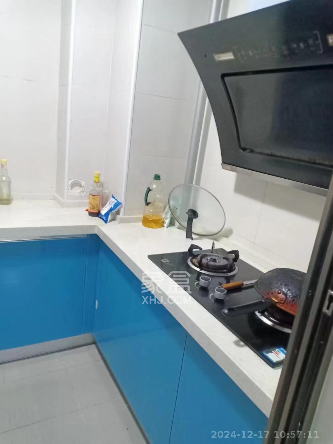 勤诚达新界 3室2厅1卫 2300.0元/月 勤诚达新界 3室2厅1卫 2300.0元/月室内图