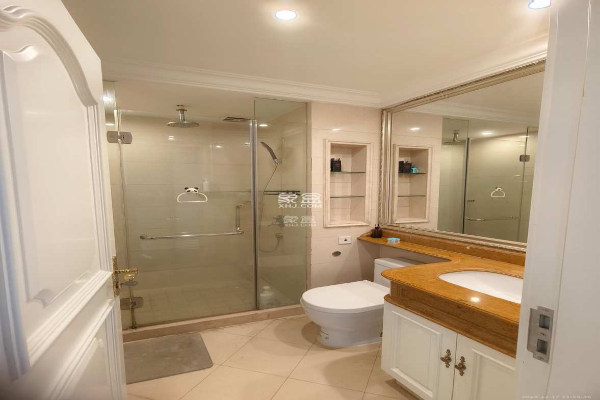 万达公馆 4室2厅3卫 9000.0元/月 万达公馆 4室2厅3卫 9000.0元/月室内图