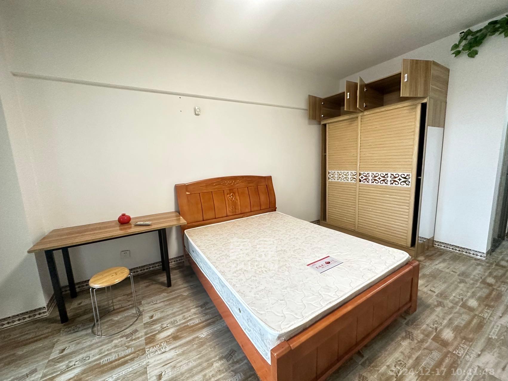 丰园城(鄱阳小区二期) 1室1厅1卫 1300.0元/月 丰园城(鄱阳小区二期) 1室1厅1卫 1300.0元/月室内图