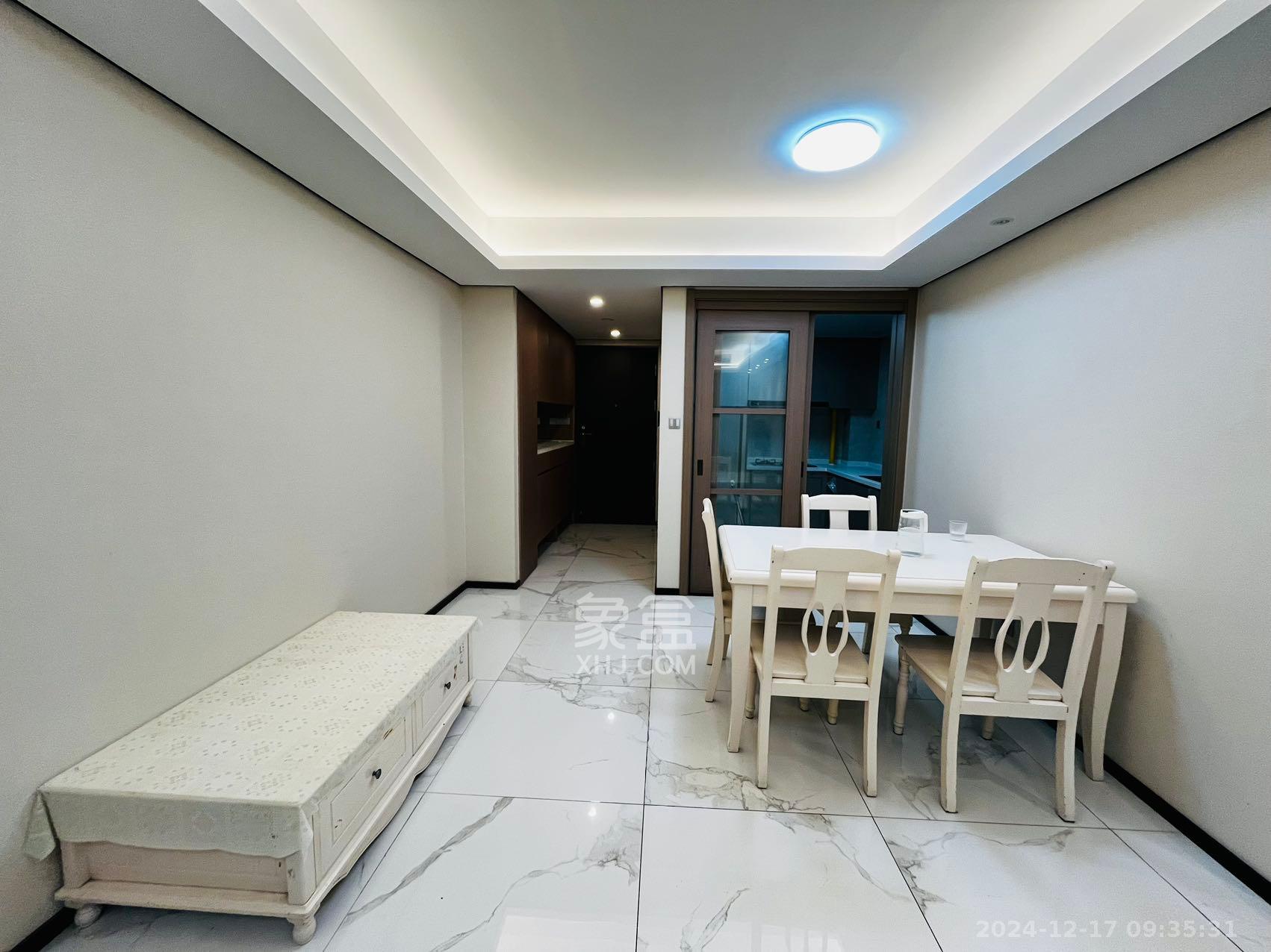 中海麓山境南区  3室2厅2卫    2800.0元/月 中海麓山境南区  3室2厅2卫    2800.0元/月室内图