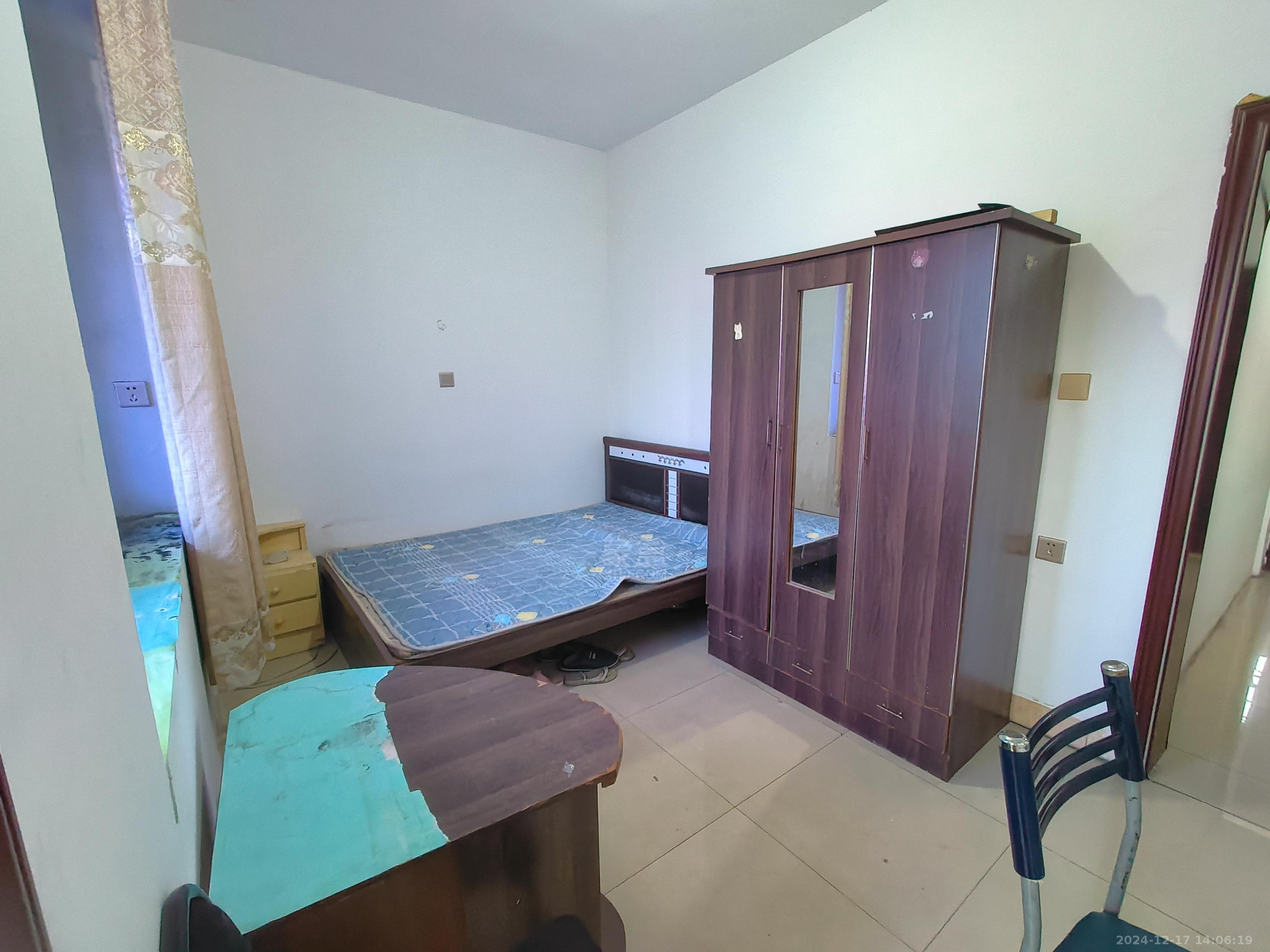 天泰小区 1室1厅1卫 800.0元/月 天泰小区 1室1厅1卫 800.0元/月室内图