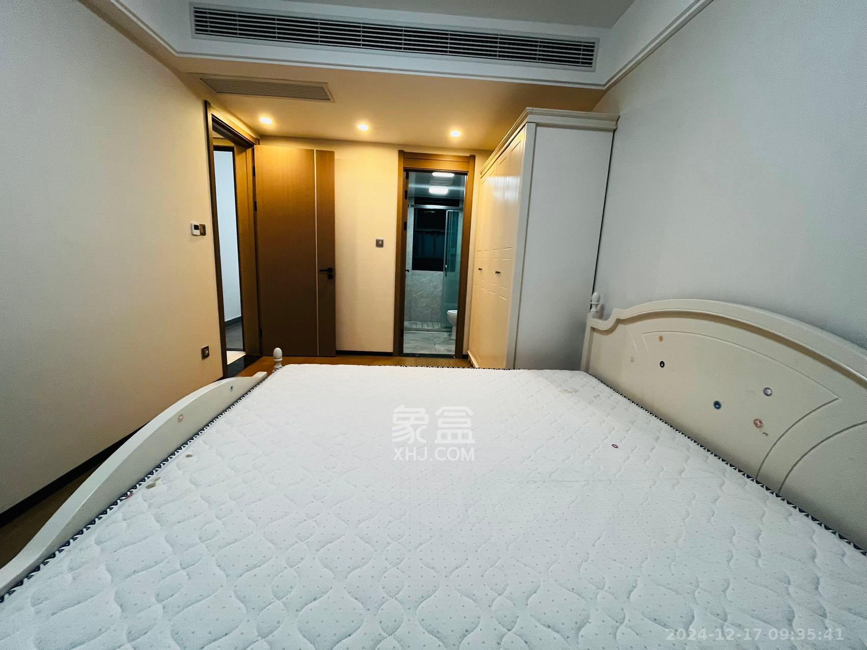 中海麓山境南区  3室2厅2卫    2800.0元/月 中海麓山境南区  3室2厅2卫    2800.0元/月室内图