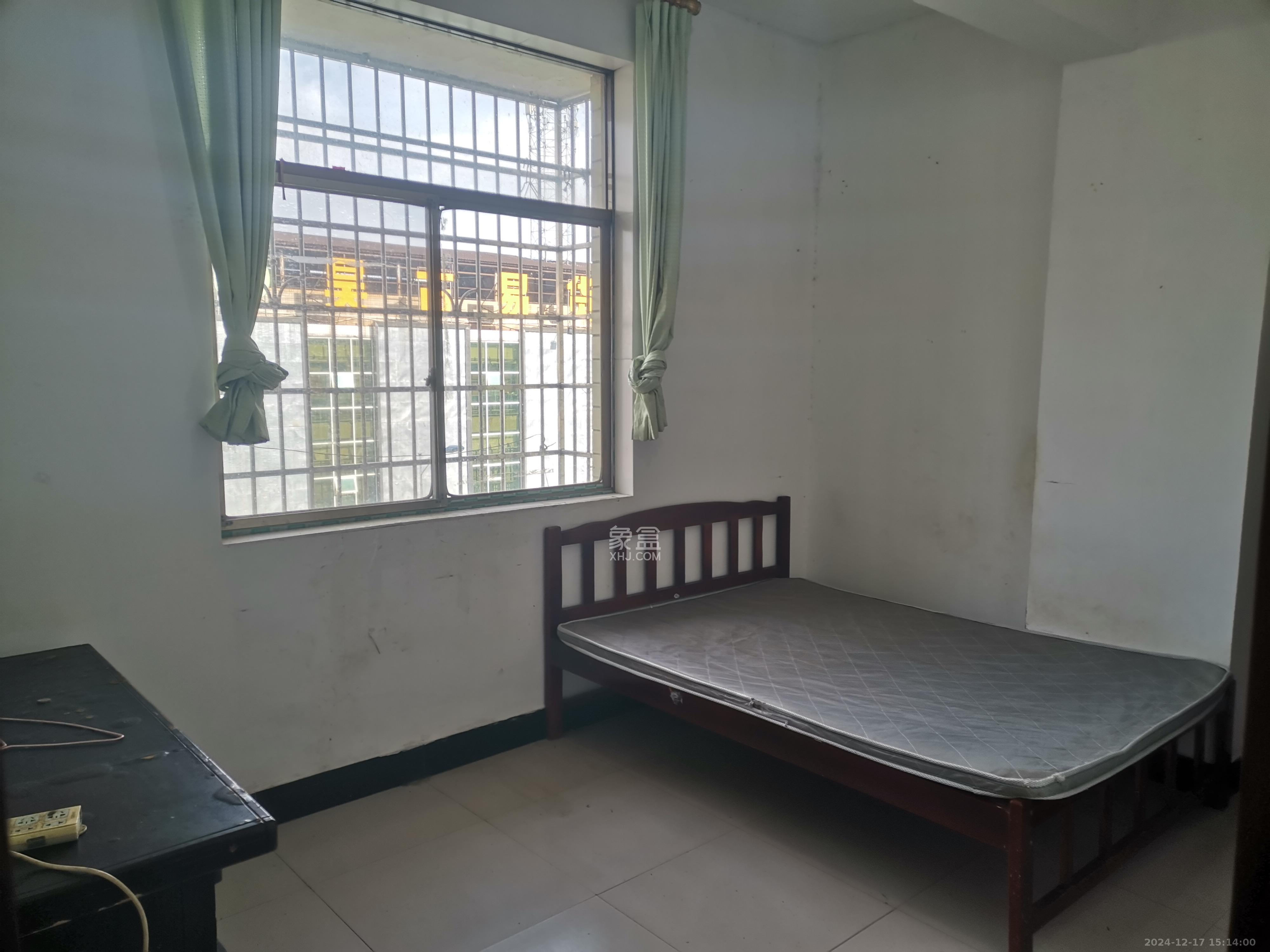 洞井生产安置小区(洞井新兴安置小区) 1室0厅0卫 1000.0元/月 洞井生产安置小区(洞井新兴安置小区) 1室0厅0卫 1000.0元/月室内图