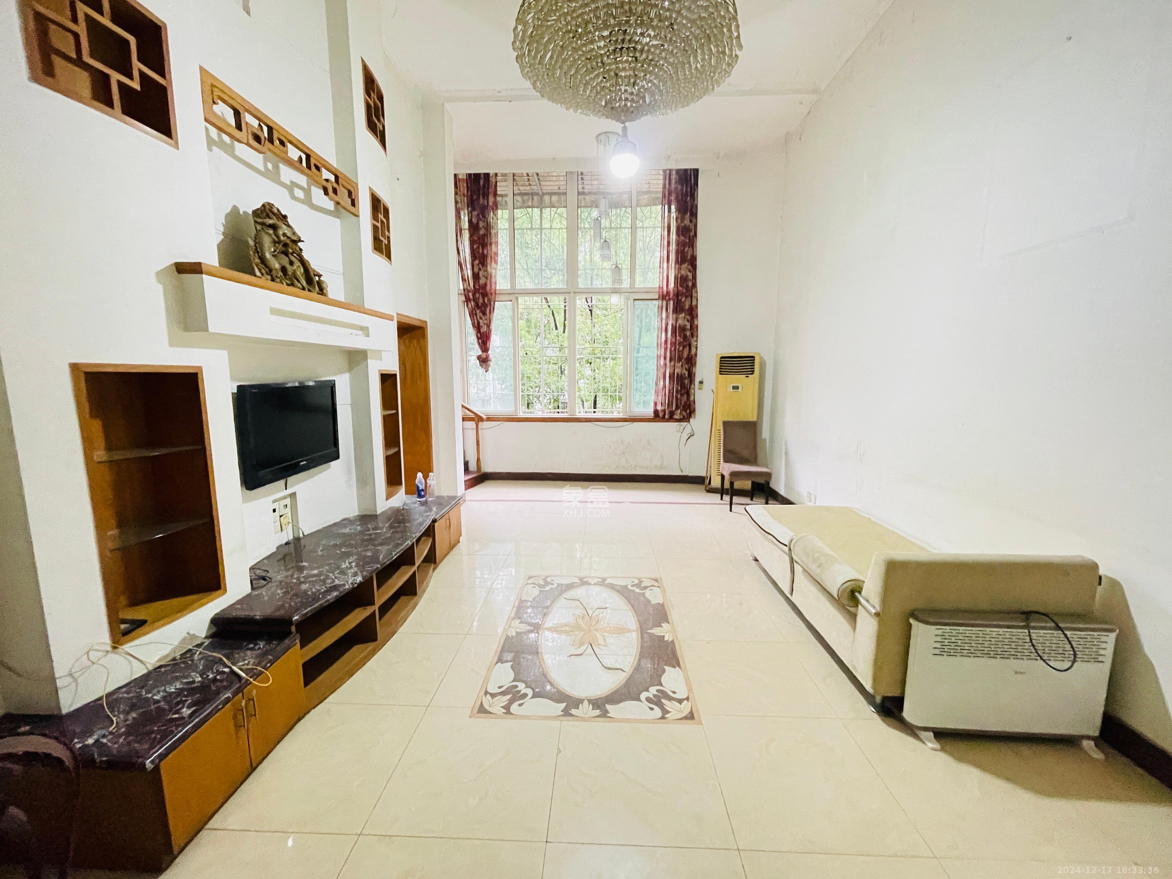 英才园三片  4室2厅2卫    3600.0元/月 英才园三片  4室2厅2卫    3600.0元/月室内图