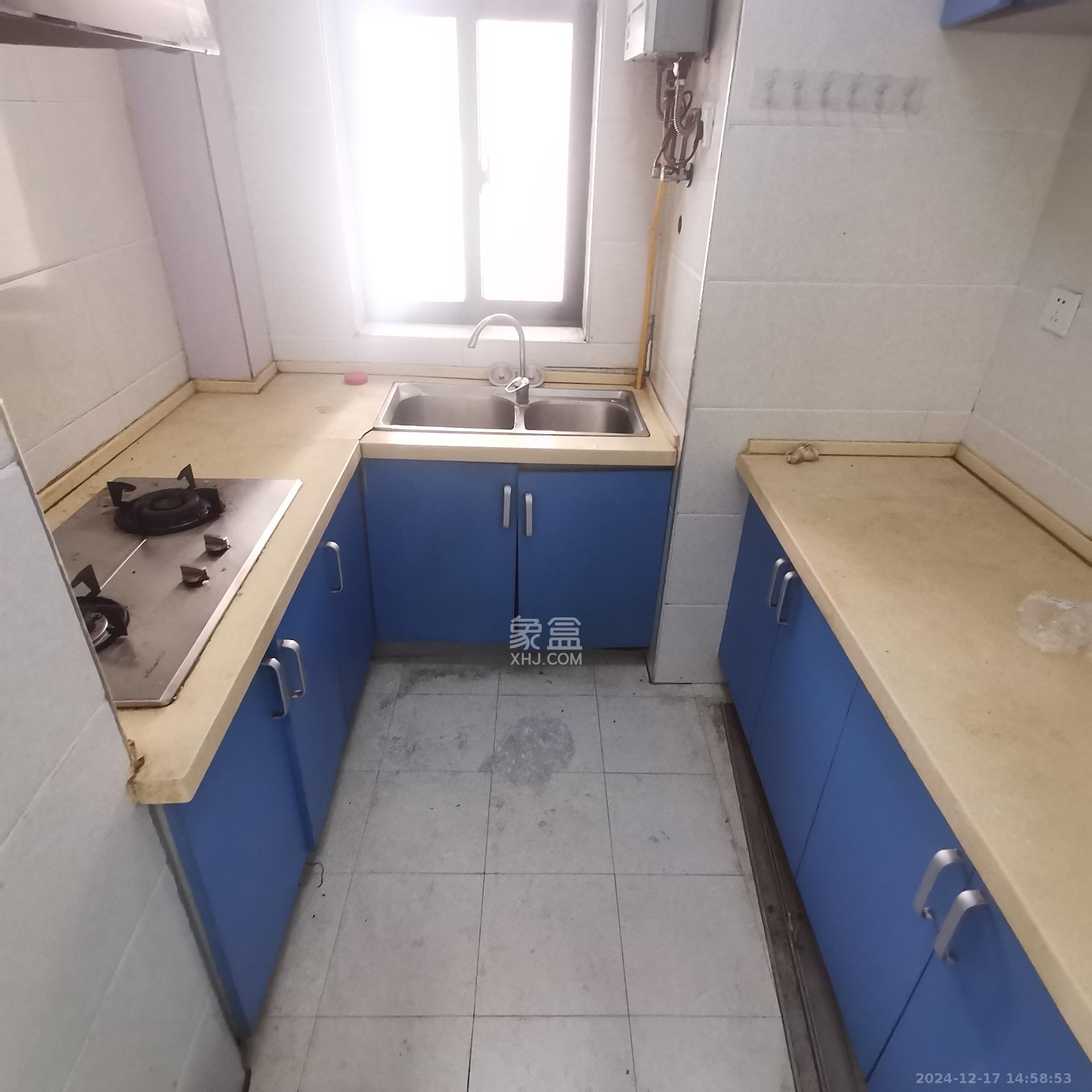 香樟兰亭(朗峰苑)  3室2厅1卫    2200.0元/月 香樟兰亭(朗峰苑)  3室2厅1卫    2200.0元/月室内图