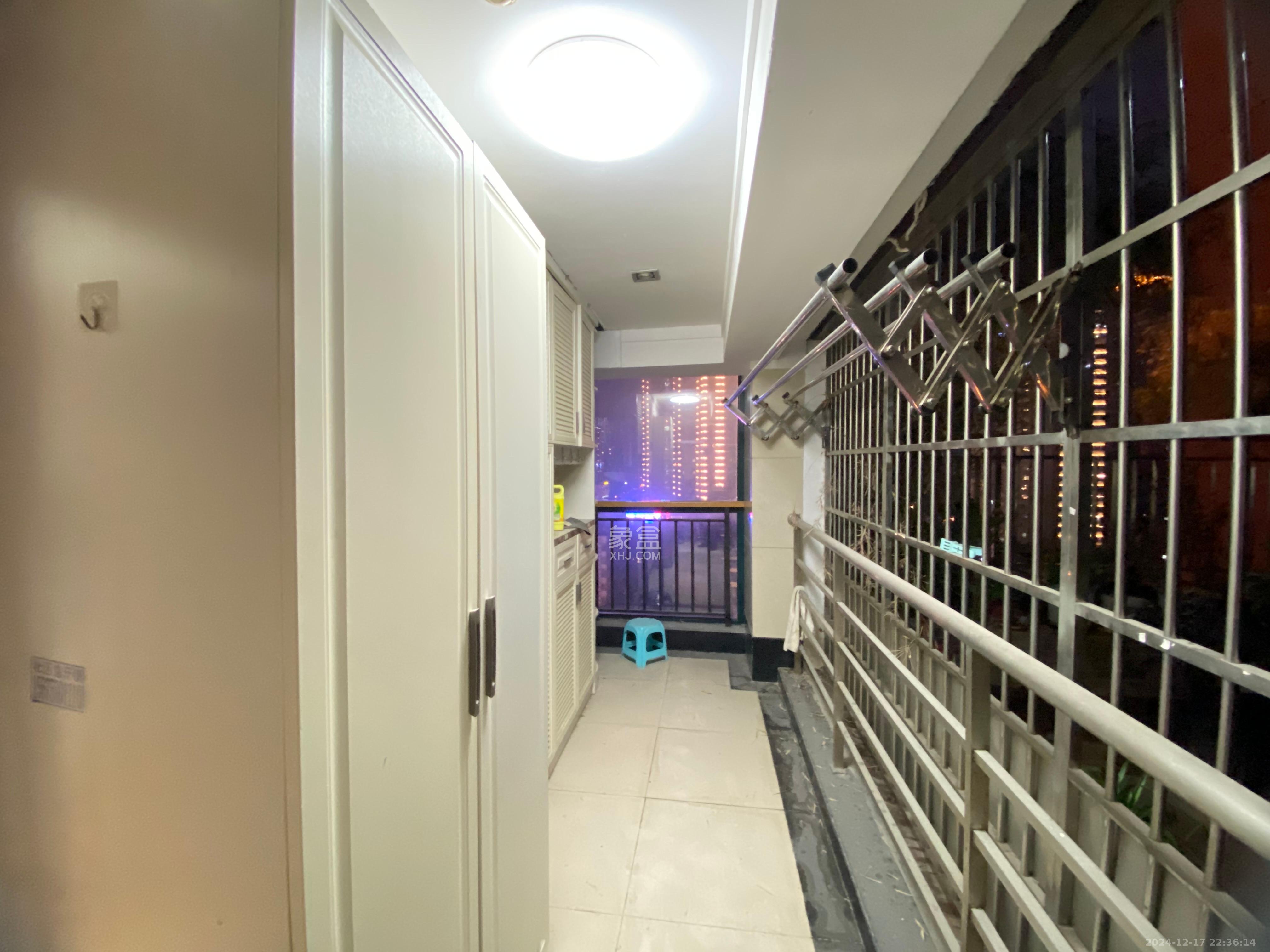 新青年公寓  2室1厅1卫    3500.0元/月 新青年公寓  2室1厅1卫    3500.0元/月室内图