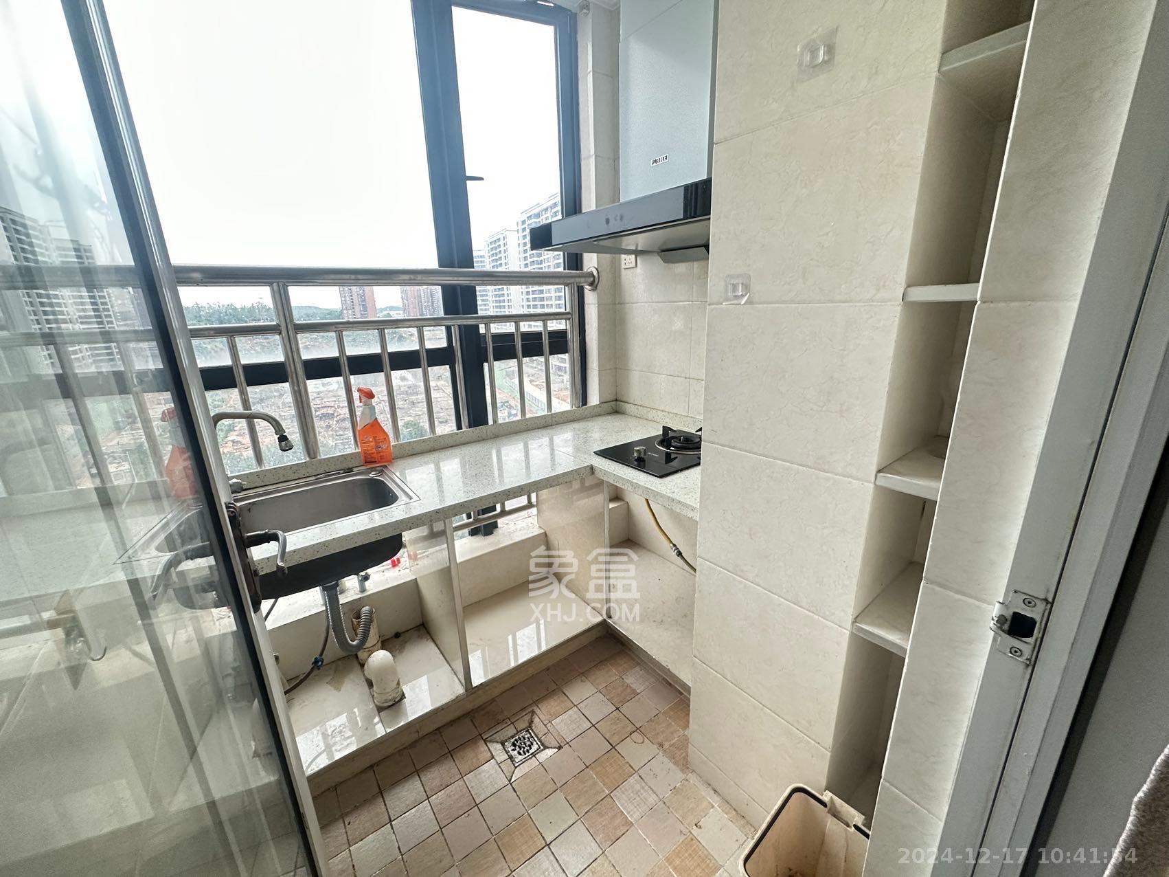 丰园城(鄱阳小区二期) 1室1厅1卫 1300.0元/月 丰园城(鄱阳小区二期) 1室1厅1卫 1300.0元/月室内图