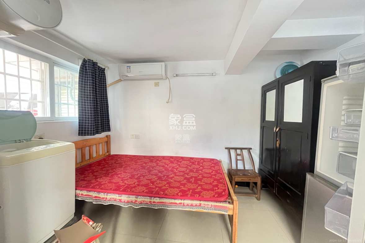 老灯泡厂宿舍(啤酒厂宿舍) 1室1厅1卫 600.0元/月 老灯泡厂宿舍(啤酒厂宿舍) 1室1厅1卫 600.0元/月室内图