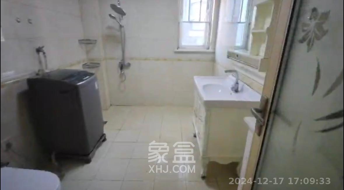 双盈卧龙湾  4室2厅2卫   2600.00元/月室内图