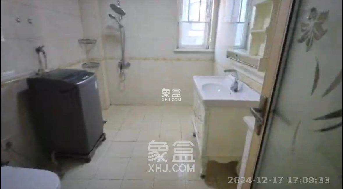 双盈卧龙湾 4室2厅2卫 2600.0元/月 双盈卧龙湾 4室2厅2卫 2600.0元/月室内图