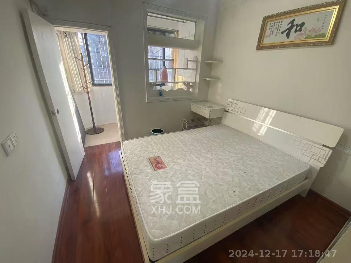英才园三片  3室2厅1卫   2300.00元/月室内图