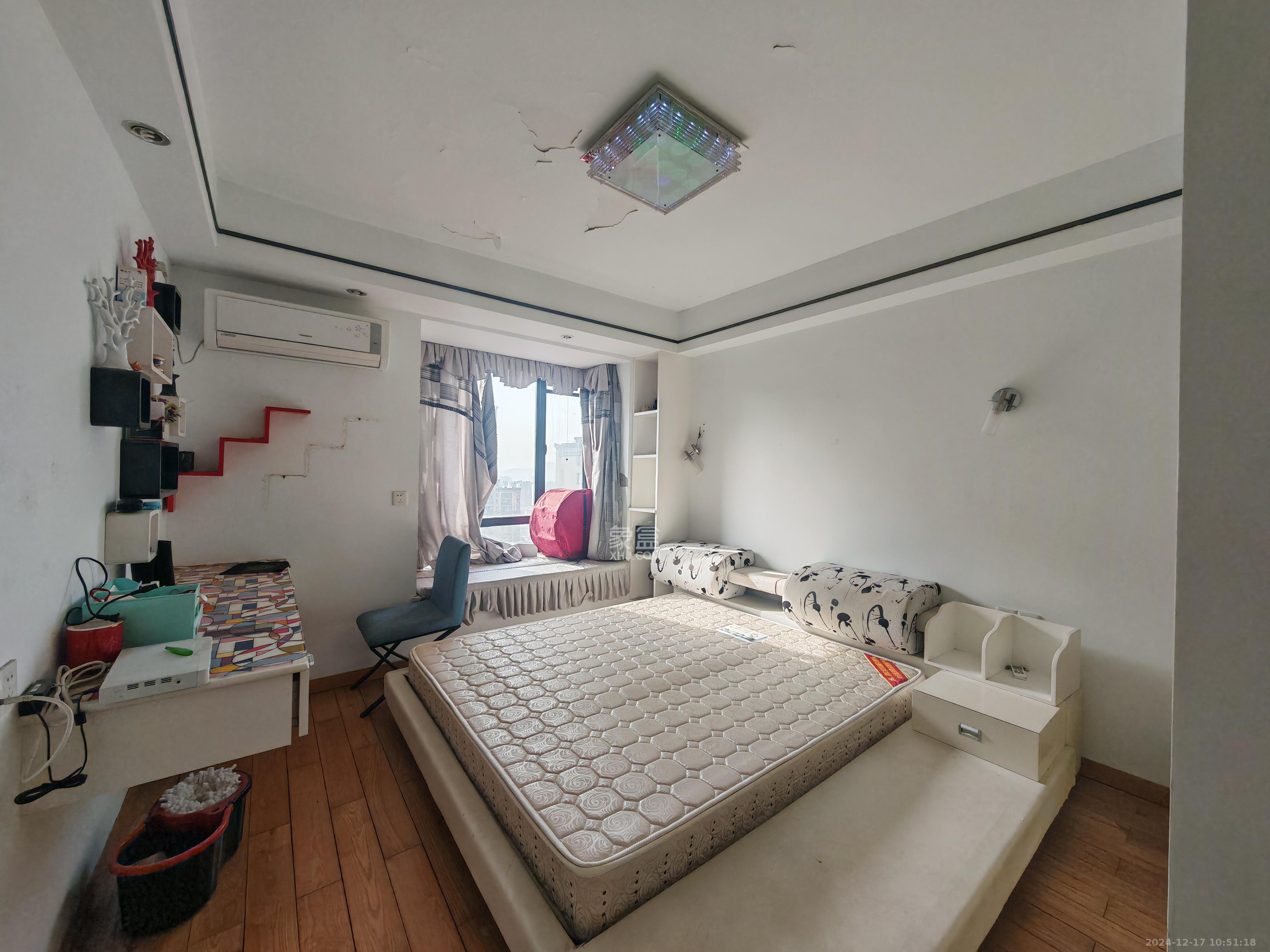 中建麓山和苑  3室2厅1卫    2000.0元/月 中建麓山和苑  3室2厅1卫    2000.0元/月