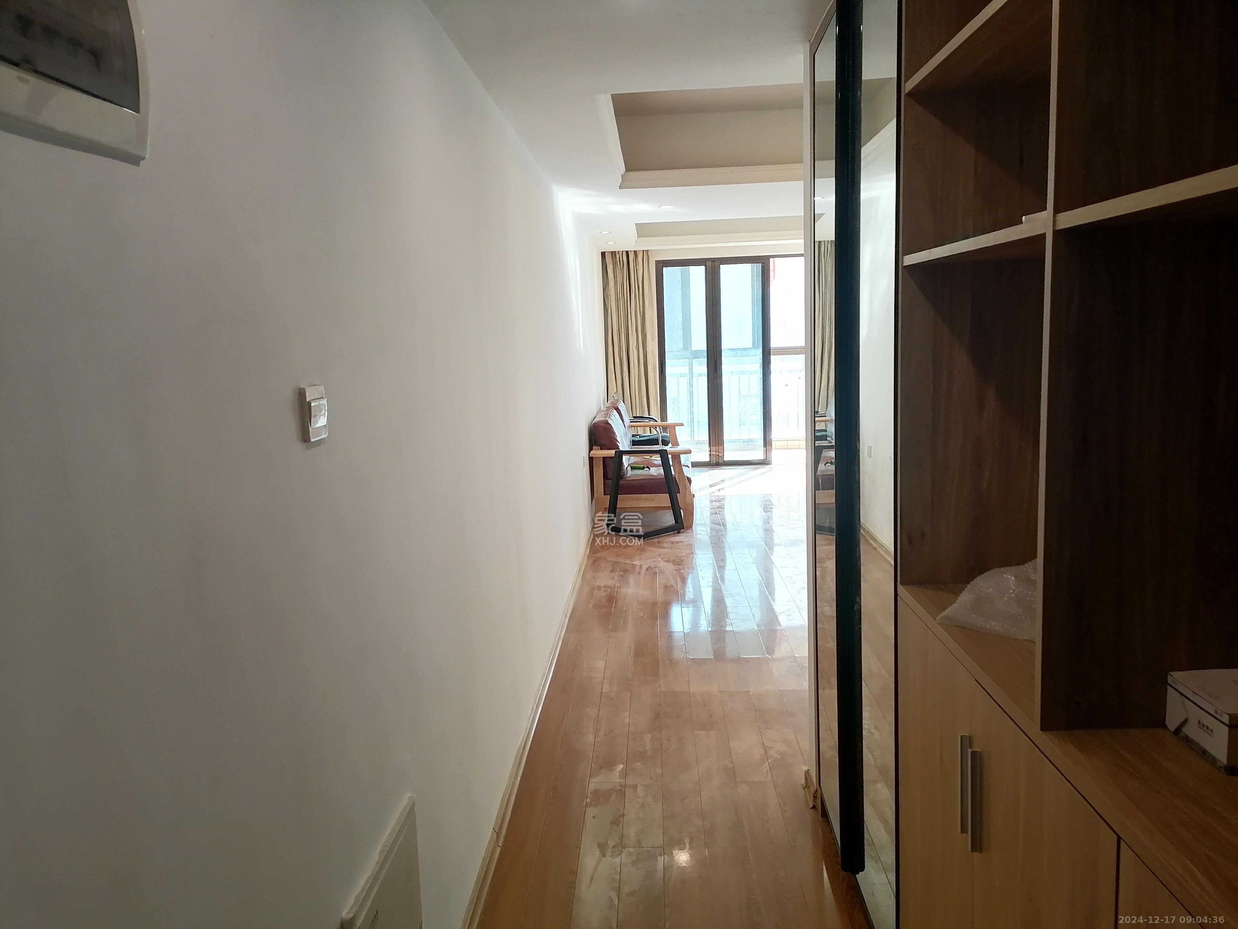 江山帝景哈佛  3室2厅1卫    2000.0元/月 江山帝景哈佛  3室2厅1卫    2000.0元/月室内图