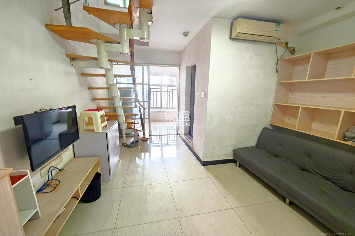 金色loft(鑫秋大厦) 2室1厅1卫 1800.0元/月 金色loft(鑫秋大厦) 2室1厅1卫 1800.0元/月室内图