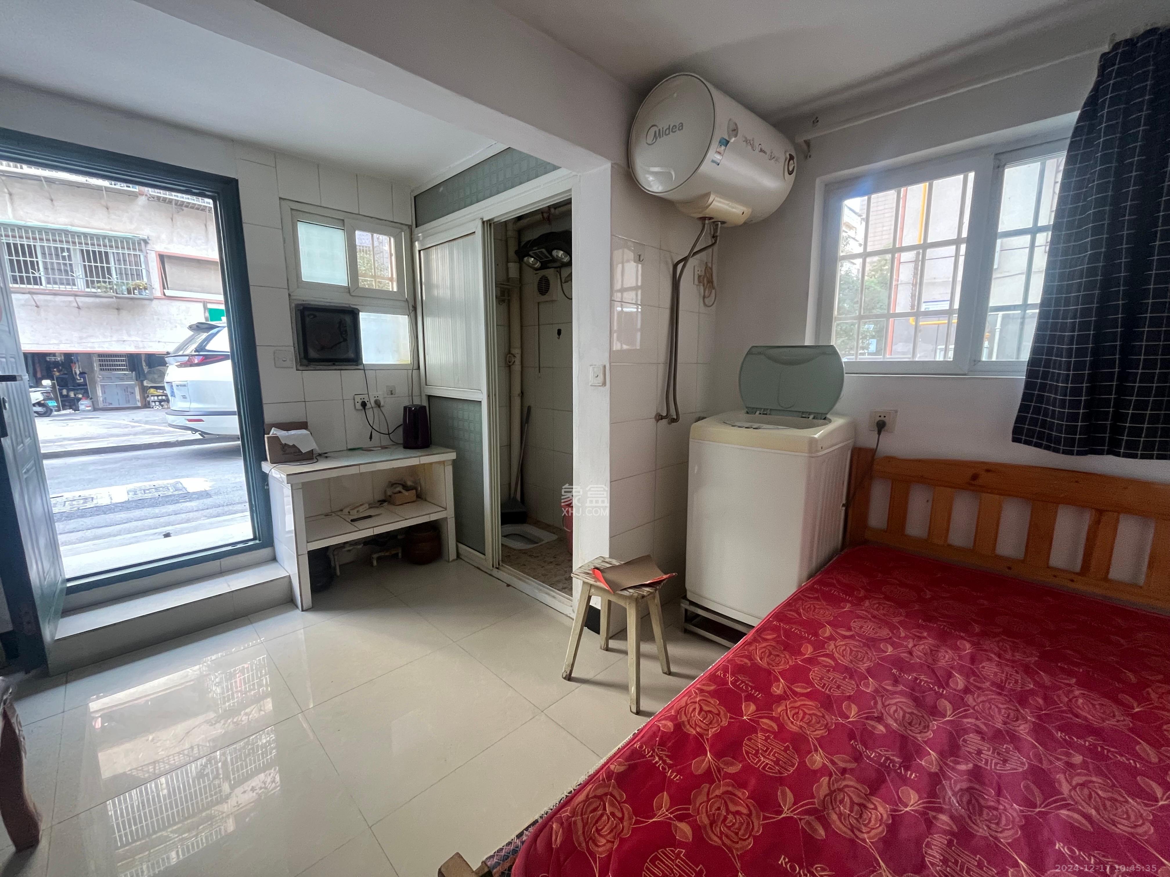 老灯泡厂宿舍(啤酒厂宿舍) 1室1厅1卫 600.0元/月 老灯泡厂宿舍(啤酒厂宿舍) 1室1厅1卫 600.0元/月室内图