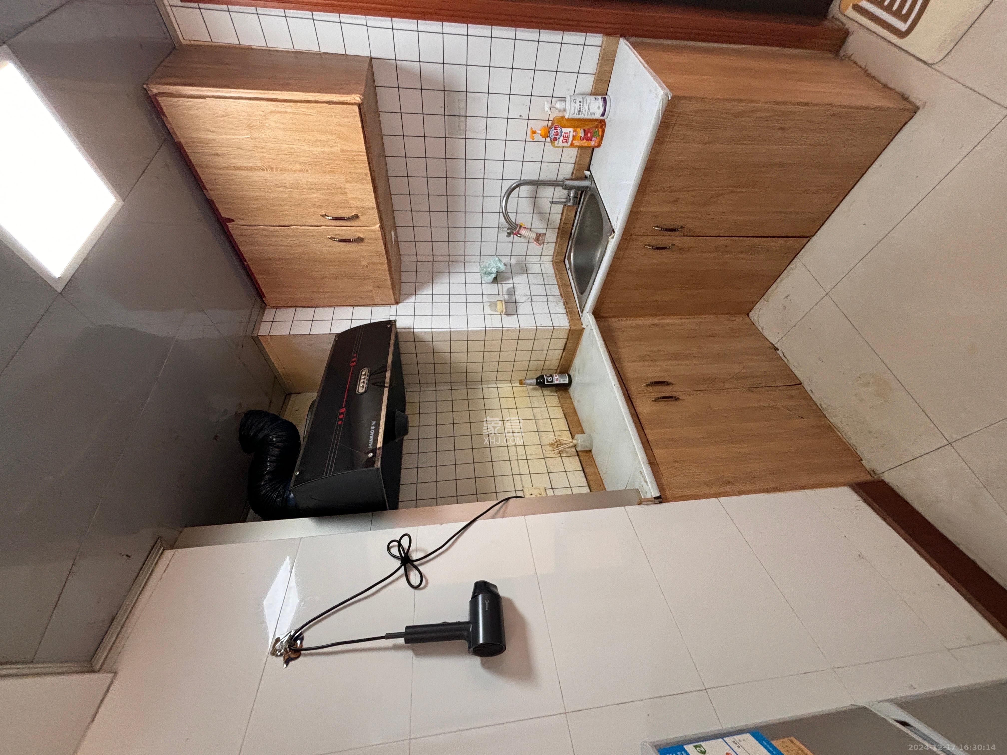 2076至高点 1室1厅1卫 1200.0元/月 2076至高点 1室1厅1卫 1200.0元/月室内图