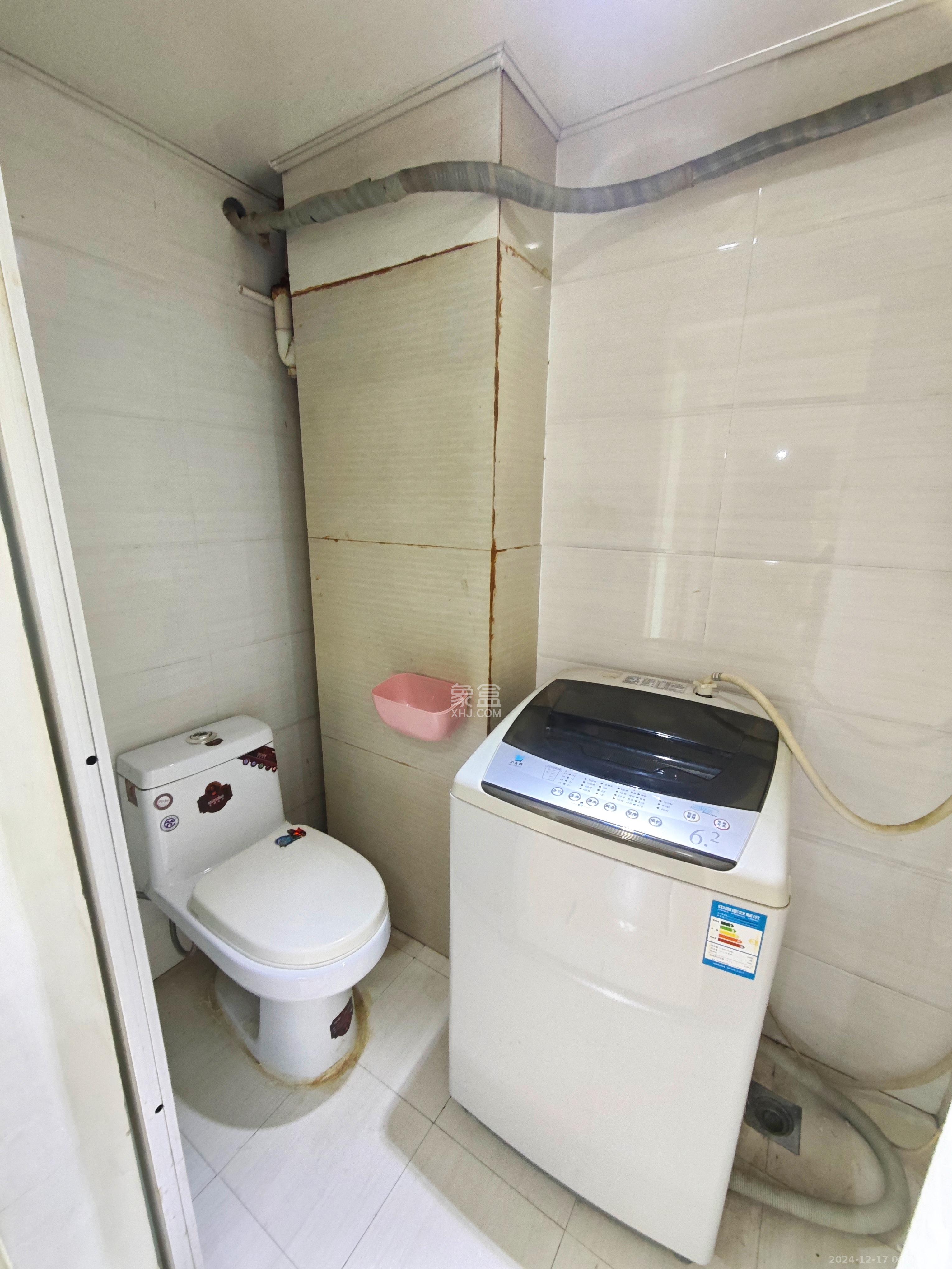 金色loft(鑫秋大厦) 2室1厅1卫 1800.0元/月 金色loft(鑫秋大厦) 2室1厅1卫 1800.0元/月室内图